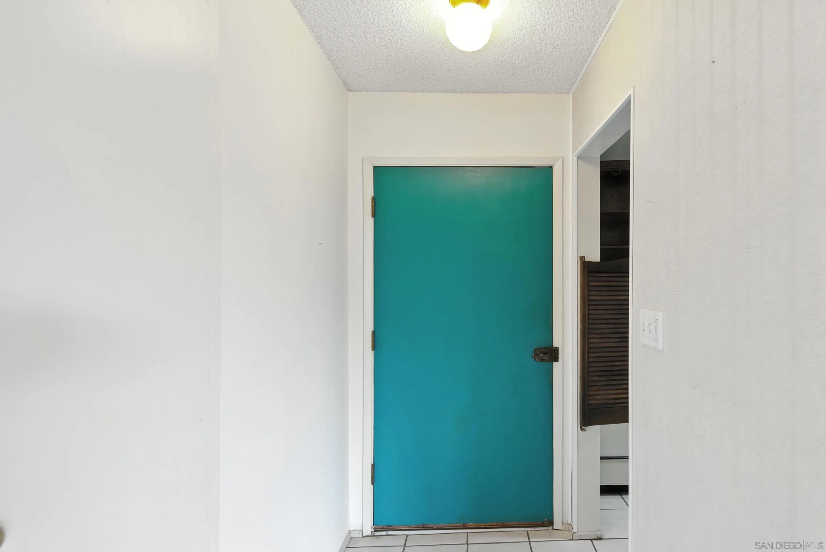 https://cdn.realtyfeed.com/cdn/127/250037185/b549120fbea8a153d6247038a71b3e9b.webp