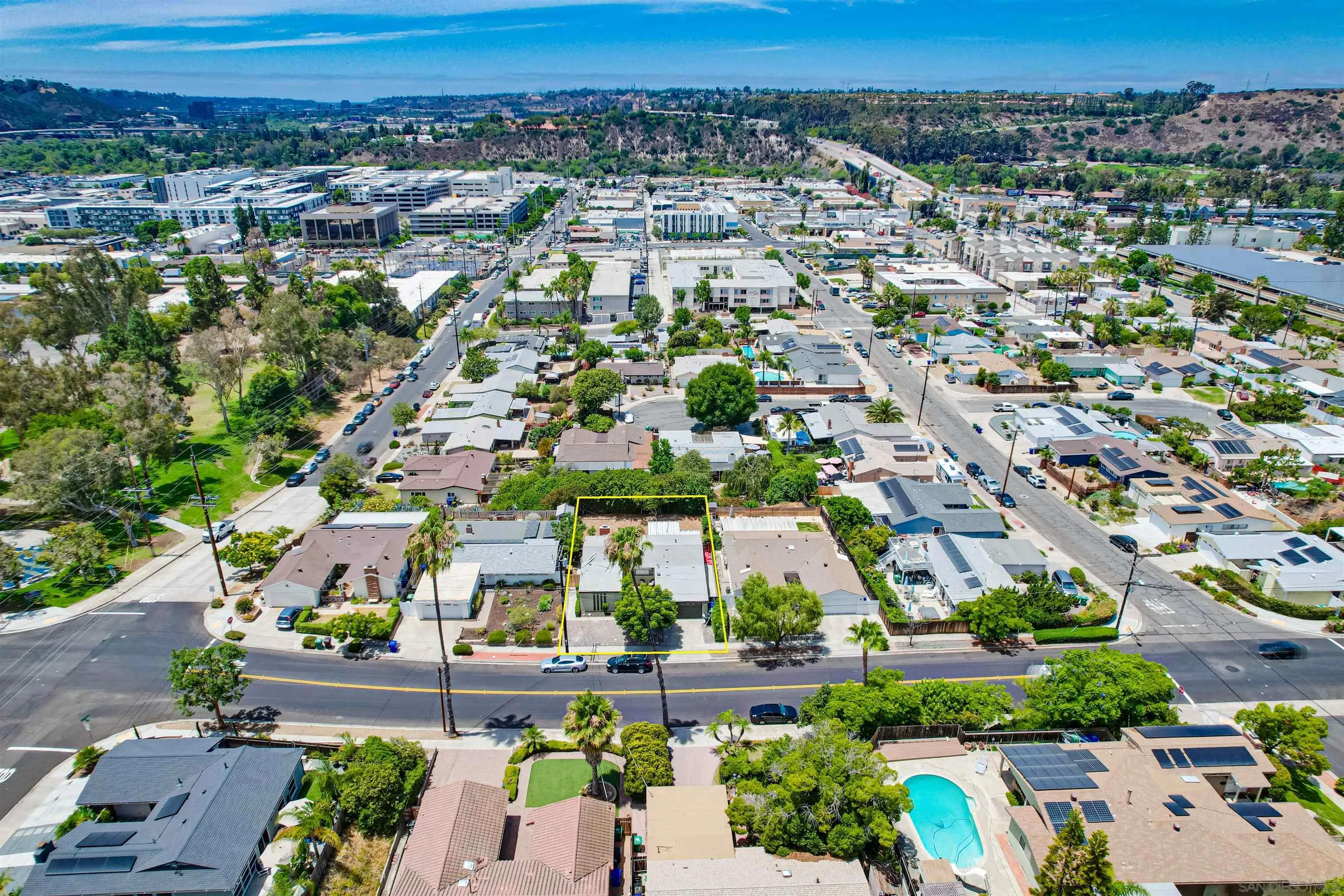 https://cdn.realtyfeed.com/cdn/127/250037192/42c0aa171396d89374817947aa943399.webp