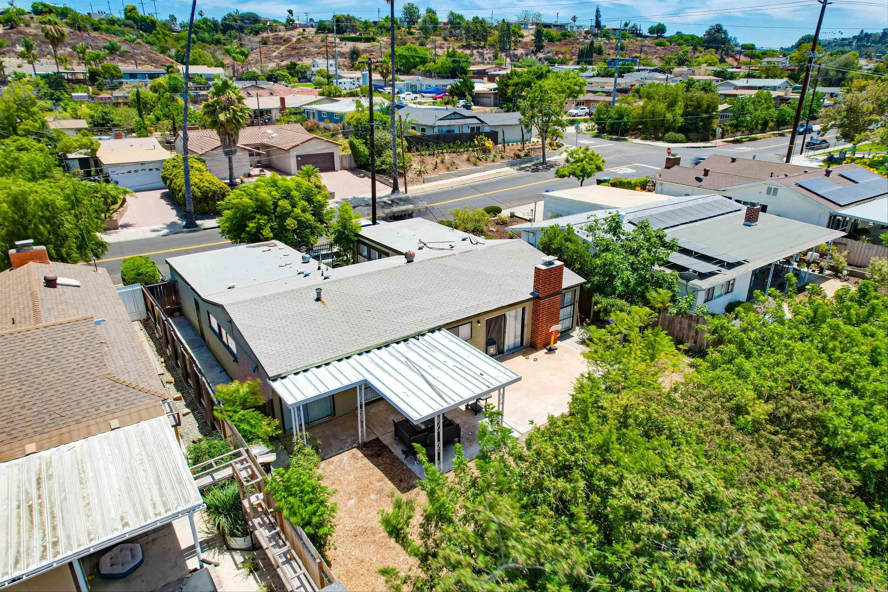 https://cdn.realtyfeed.com/cdn/127/250037192/f95e698c603acda667df9231ad7eb9b2.webp