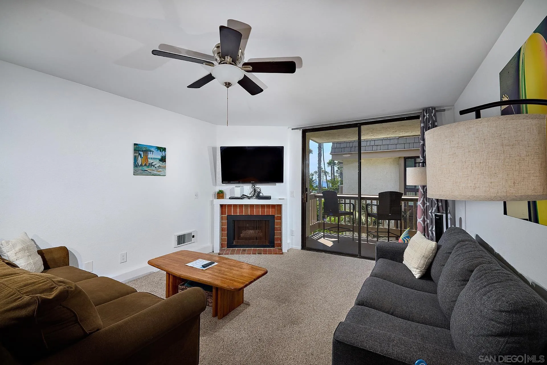https://cdn.realtyfeed.com/cdn/127/250037193/895951cc5b11a51baf546969b48fda40.webp