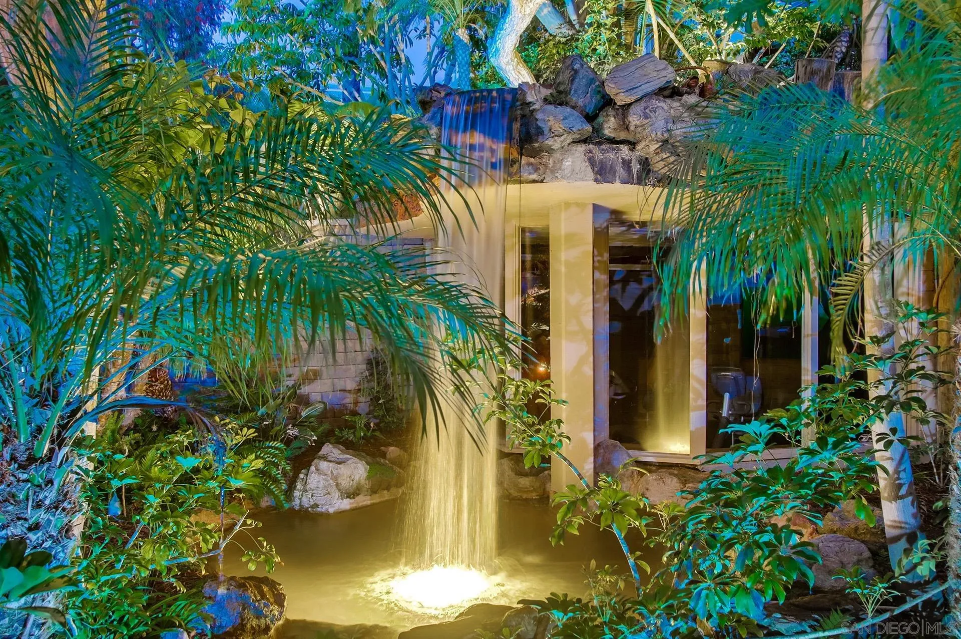https://cdn.realtyfeed.com/cdn/127/250037193/d987e28c9a2f5423c64dc41f6c61a49d.webp