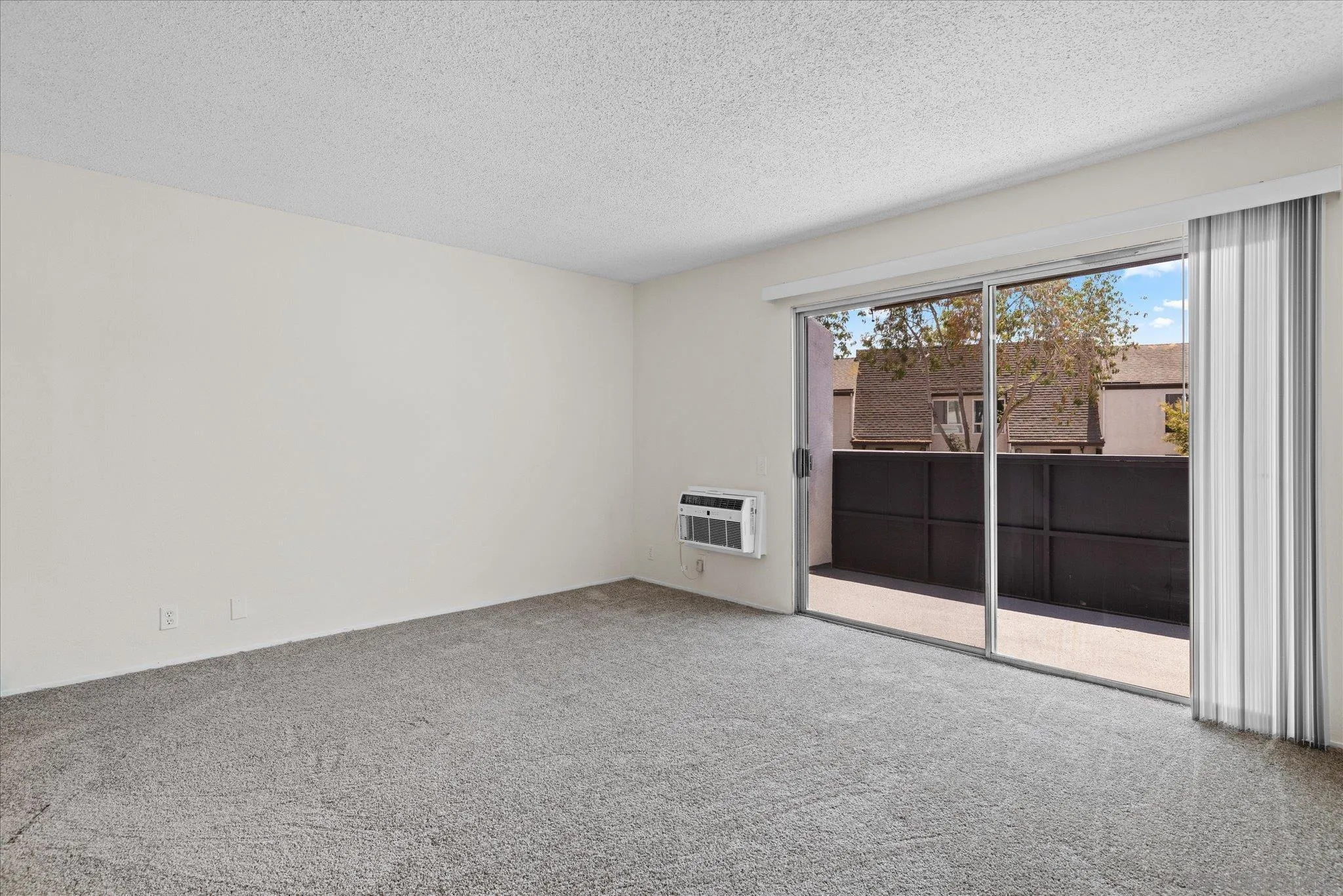 https://cdn.realtyfeed.com/cdn/127/250037194/850d0db77a23cae62bdf0d0470161f21.webp