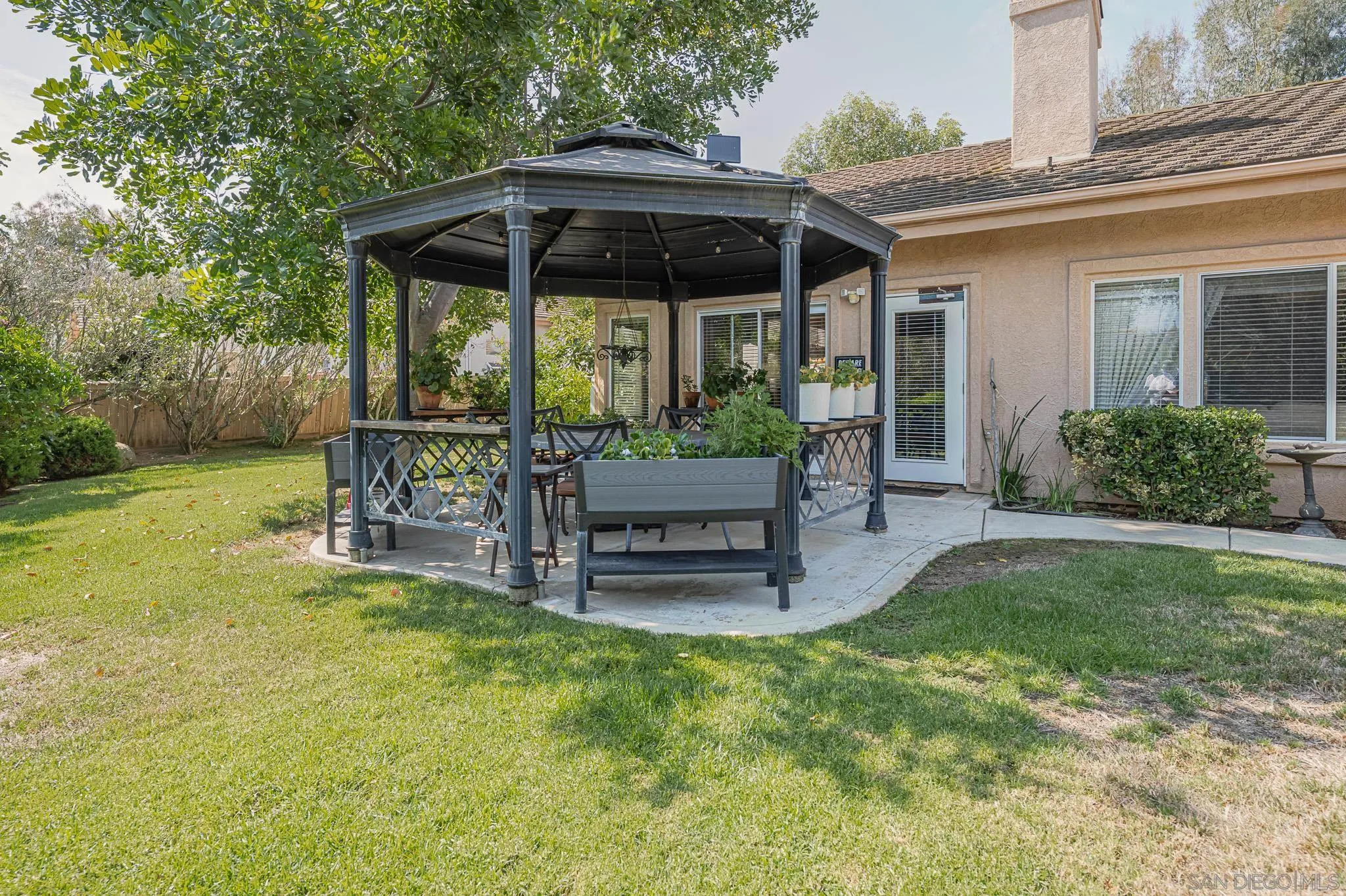 https://cdn.realtyfeed.com/cdn/127/250037195/076d334ff5ff76fbdc701e5b2e9e1851.webp