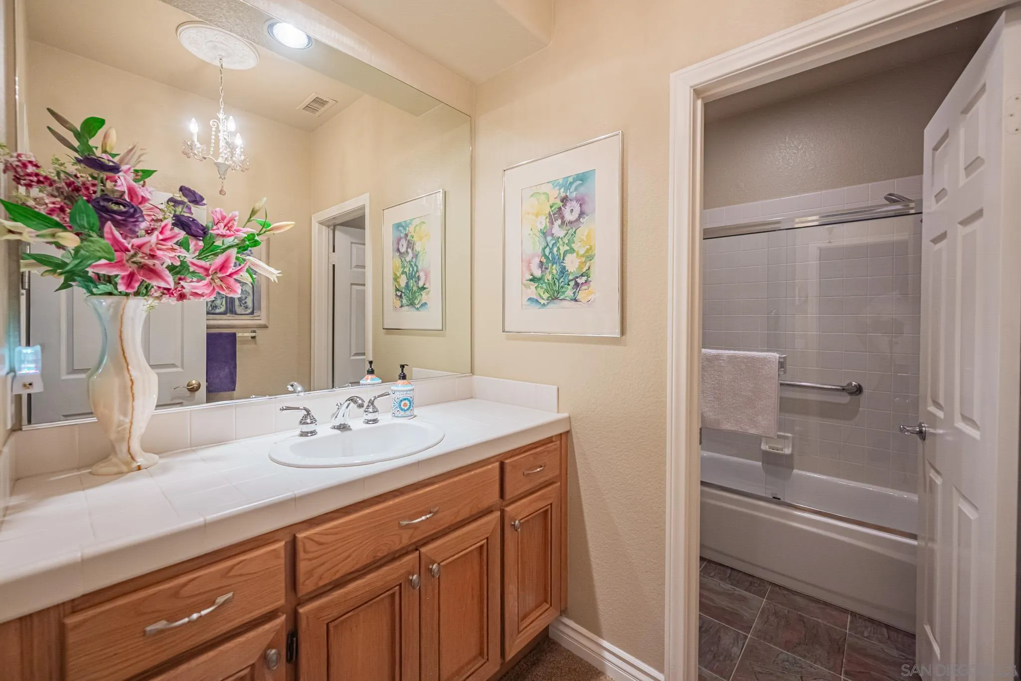 https://cdn.realtyfeed.com/cdn/127/250037195/53c51ae112ffa6919c31c4b56a574d9c.webp