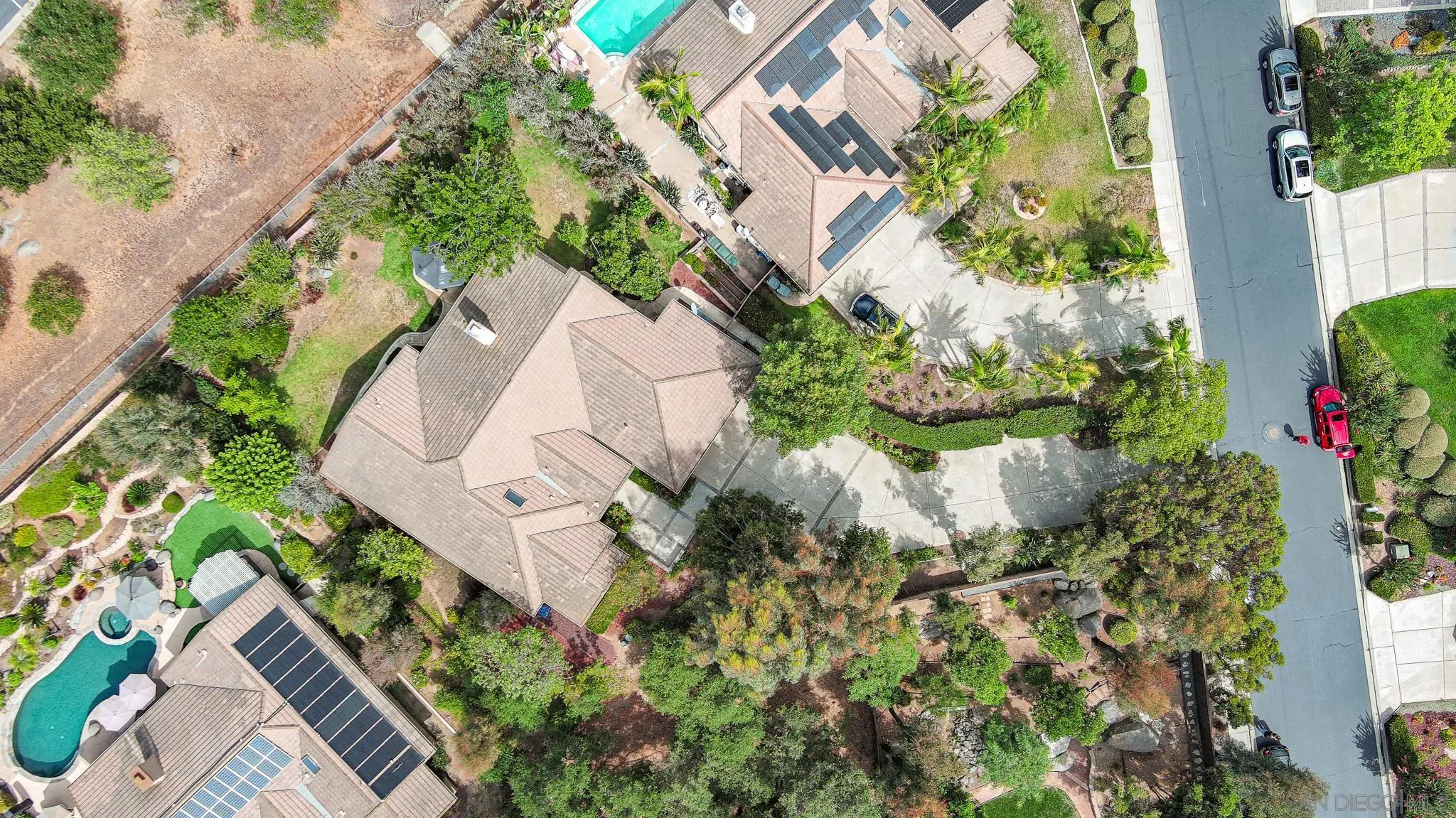 https://cdn.realtyfeed.com/cdn/127/250037195/990ecc8802cc859968692a2c3cecc533.webp