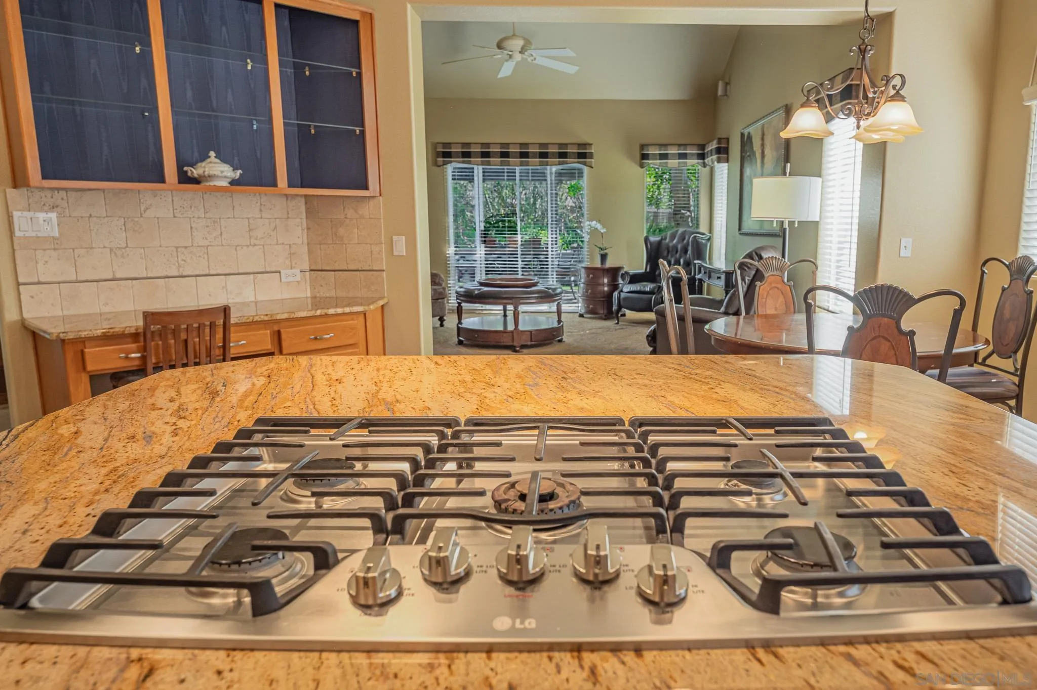 https://cdn.realtyfeed.com/cdn/127/250037195/d2e684a1cb021c923a94a17bcf25c56b.webp