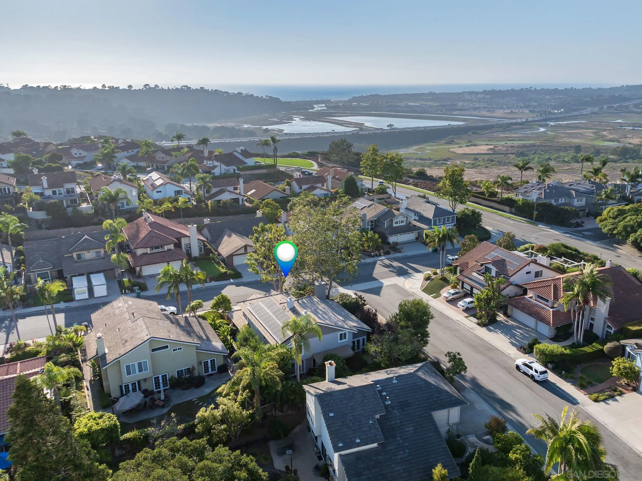 https://cdn.realtyfeed.com/cdn/127/250037204/1ac1ac1bd345bc2292e28f18c5e01621.webp