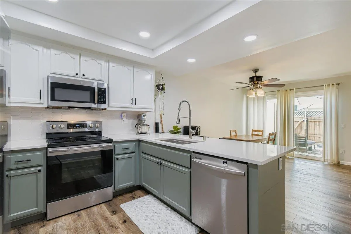 https://cdn.realtyfeed.com/cdn/127/250037206/bb38f2111ba9dfad080848a9f98a9349.webp