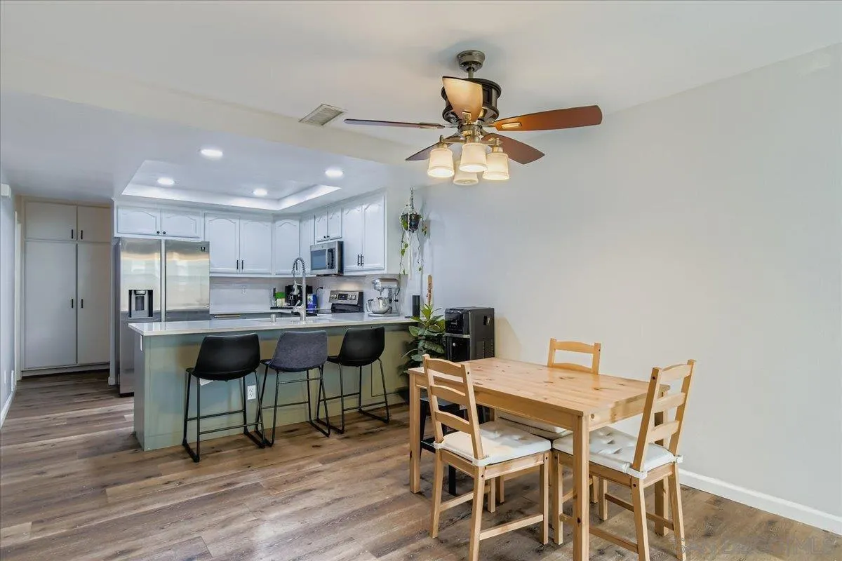 https://cdn.realtyfeed.com/cdn/127/250037206/be9fabc3d8fa57d6a7d96d9f4fb1d8c4.webp