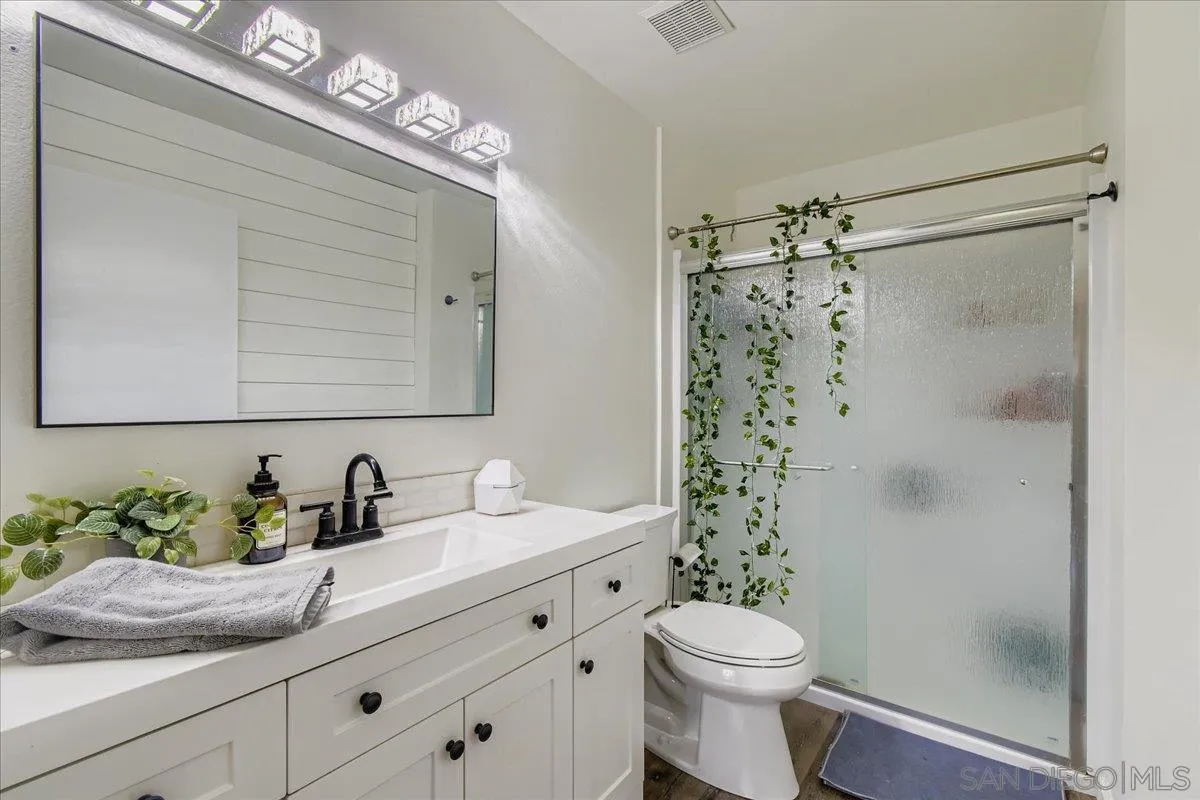 https://cdn.realtyfeed.com/cdn/127/250037206/efb6931d2f6acc272090e35fa41de794.webp