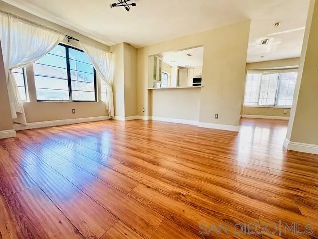 https://cdn.realtyfeed.com/cdn/127/250037207/592518f5a199c438b5cb599cd35f2173.webp