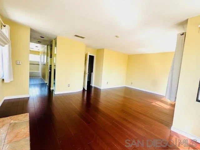 https://cdn.realtyfeed.com/cdn/127/250037207/abfdd6bd9afd7de775baead1ea1b40b7.webp