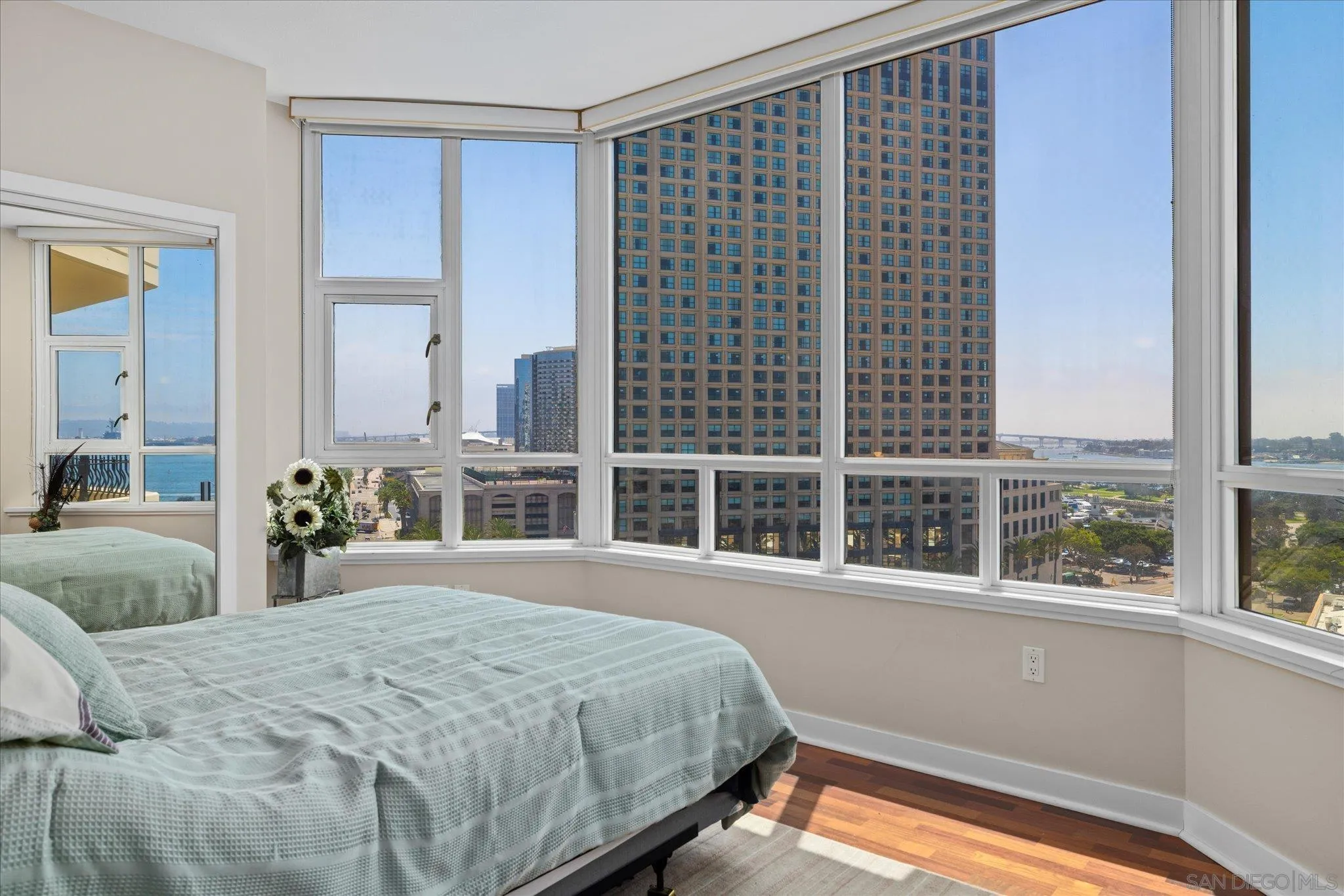 https://cdn.realtyfeed.com/cdn/127/250037212/9dc8eb9f2d6fdfbda341092d0d81f22b.webp