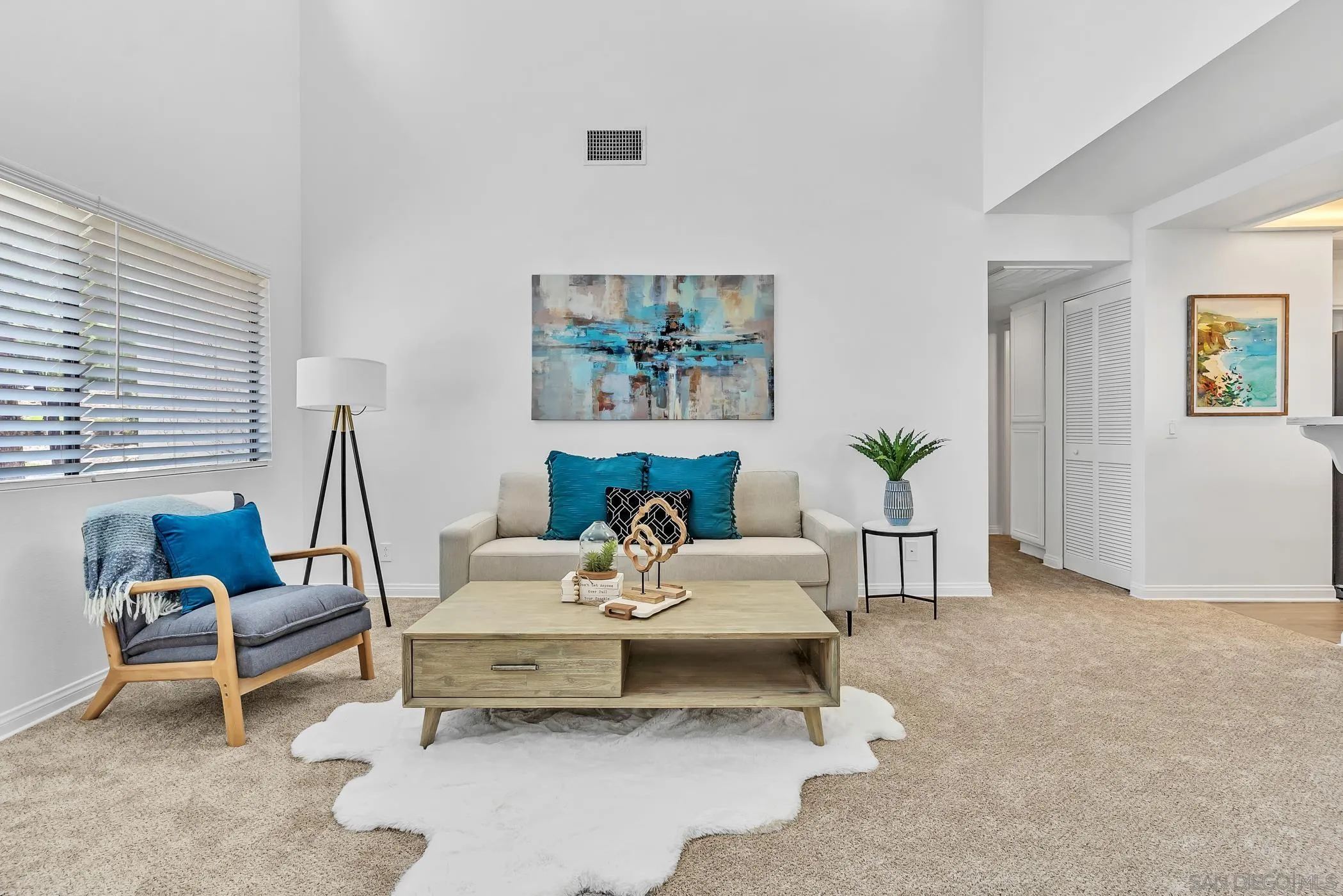 https://cdn.realtyfeed.com/cdn/127/250037217/5a22f78d4e35a73a3cf406f334baa1fe.webp