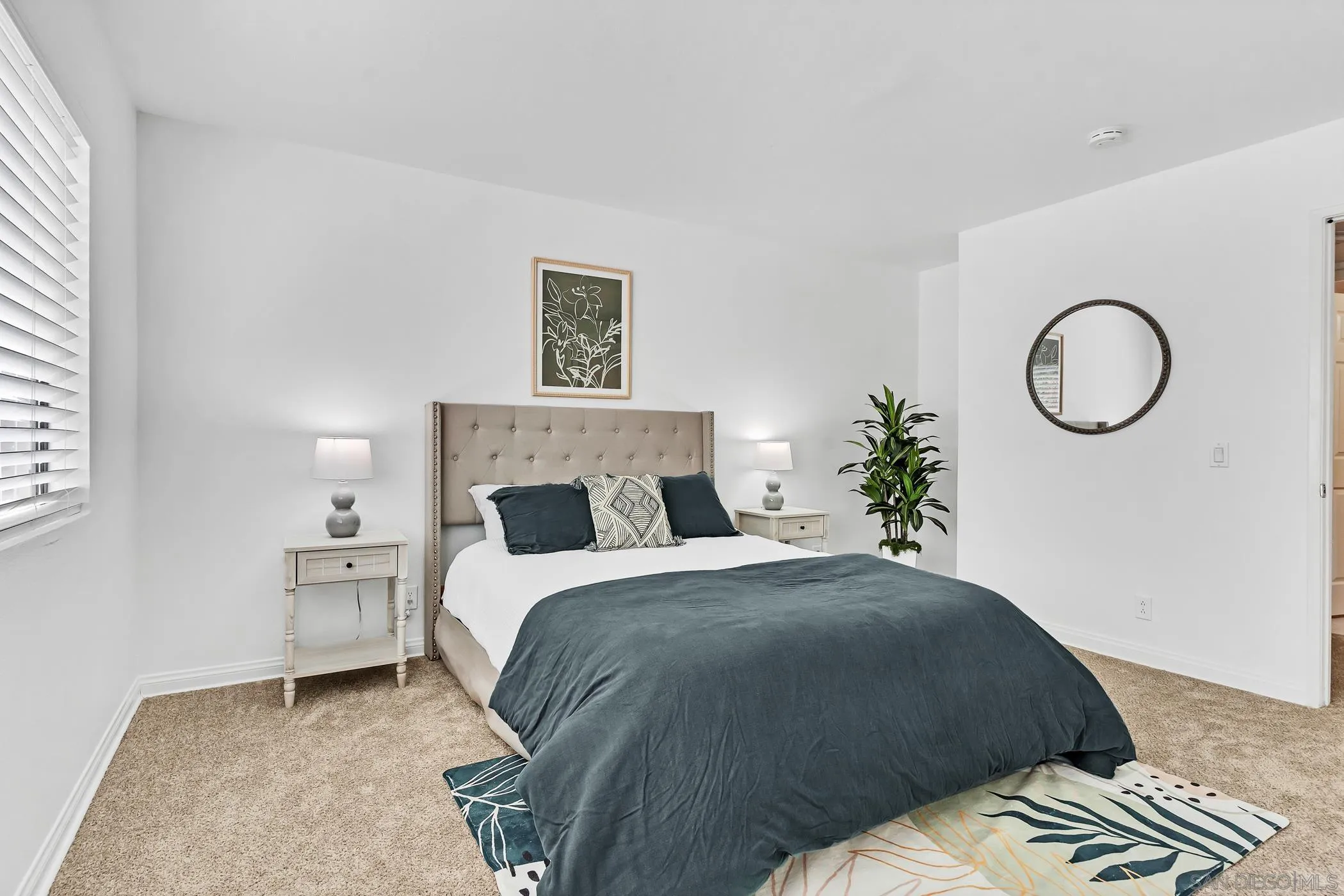 https://cdn.realtyfeed.com/cdn/127/250037217/e145955a050f5ea91aa374d4831c4899.webp