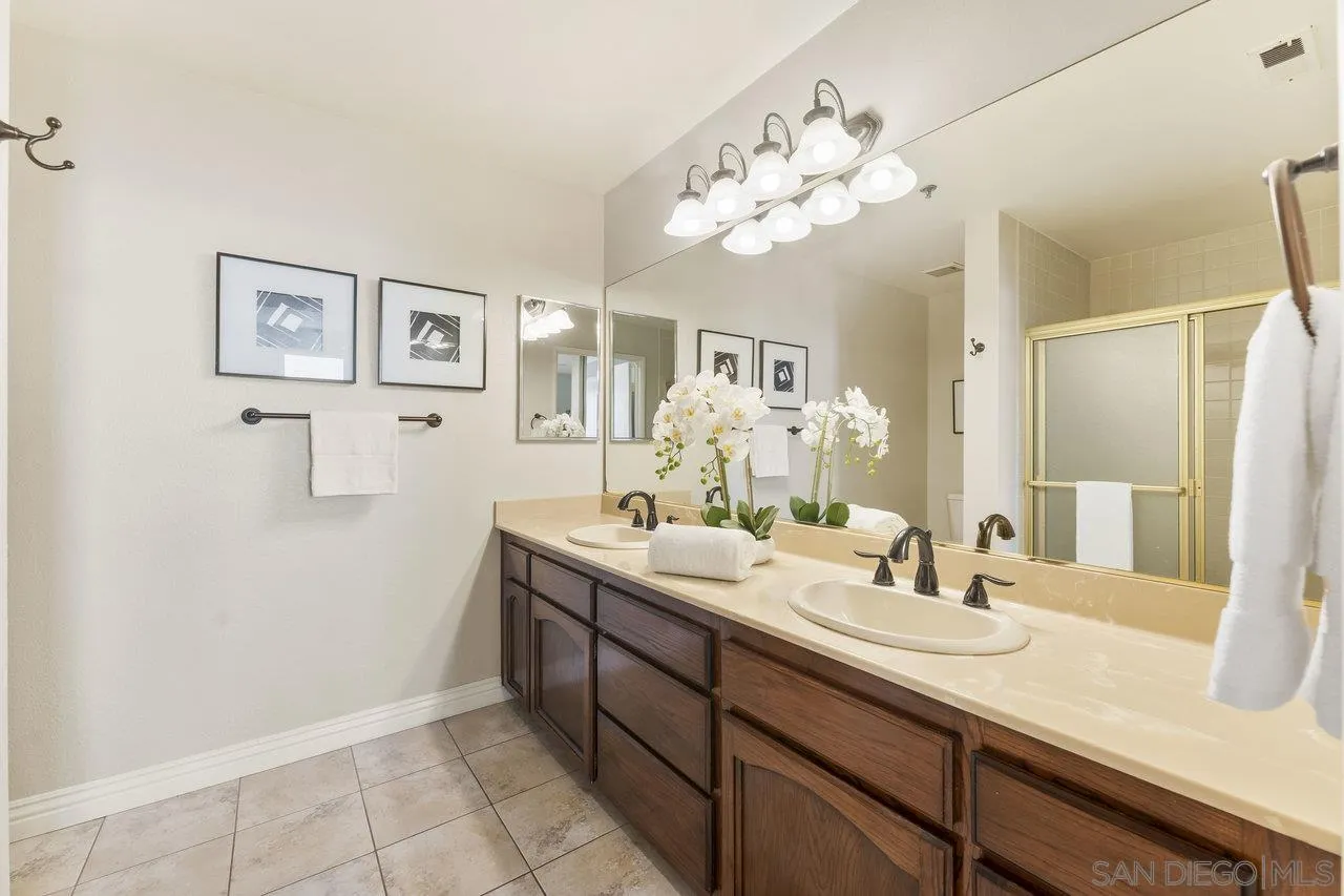 https://cdn.realtyfeed.com/cdn/127/250037219/5a1d4dfe22c13d161736643d9bb53f40.webp