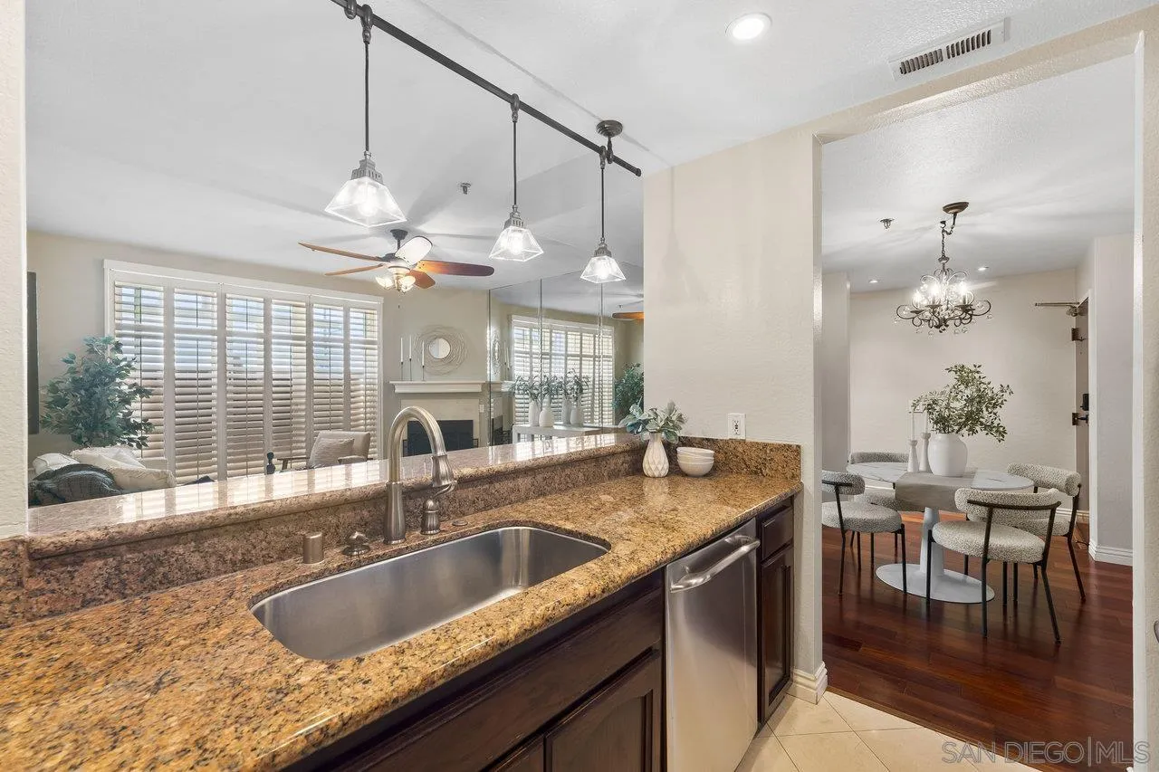 https://cdn.realtyfeed.com/cdn/127/250037219/a315e25e94897f6f7f0a7ea7f0d37477.webp