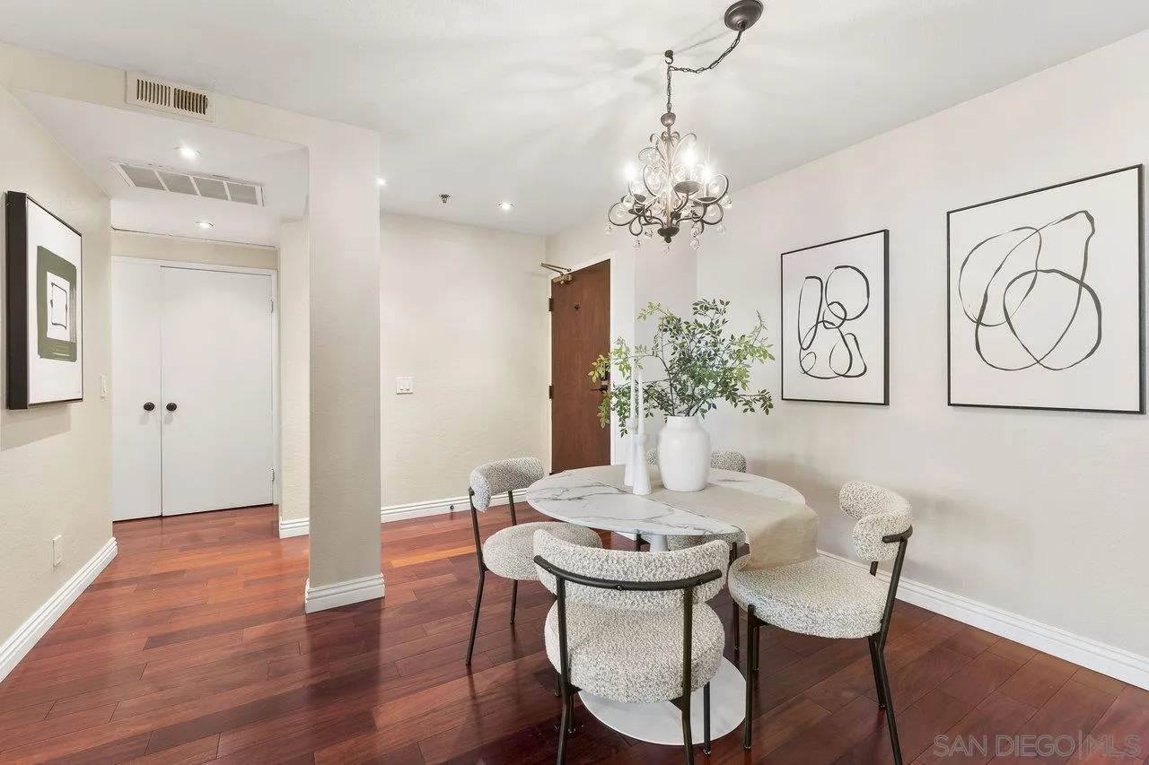 https://cdn.realtyfeed.com/cdn/127/250037219/e9c7029ac0853eed857e32ca7437f861.webp