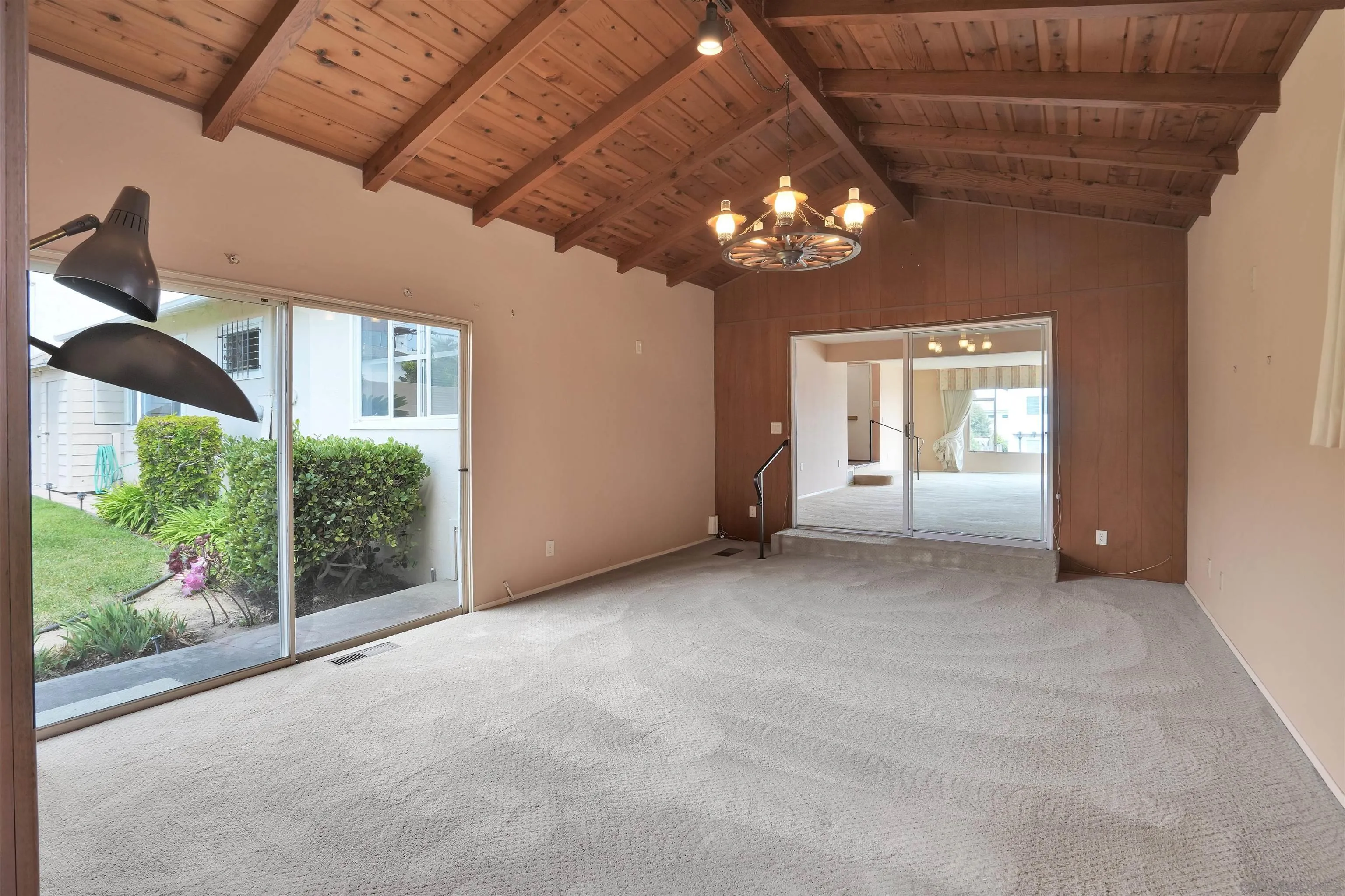 https://cdn.realtyfeed.com/cdn/127/250037229/8117f820d2d54b63c4c7f29f05b1a9b7.webp