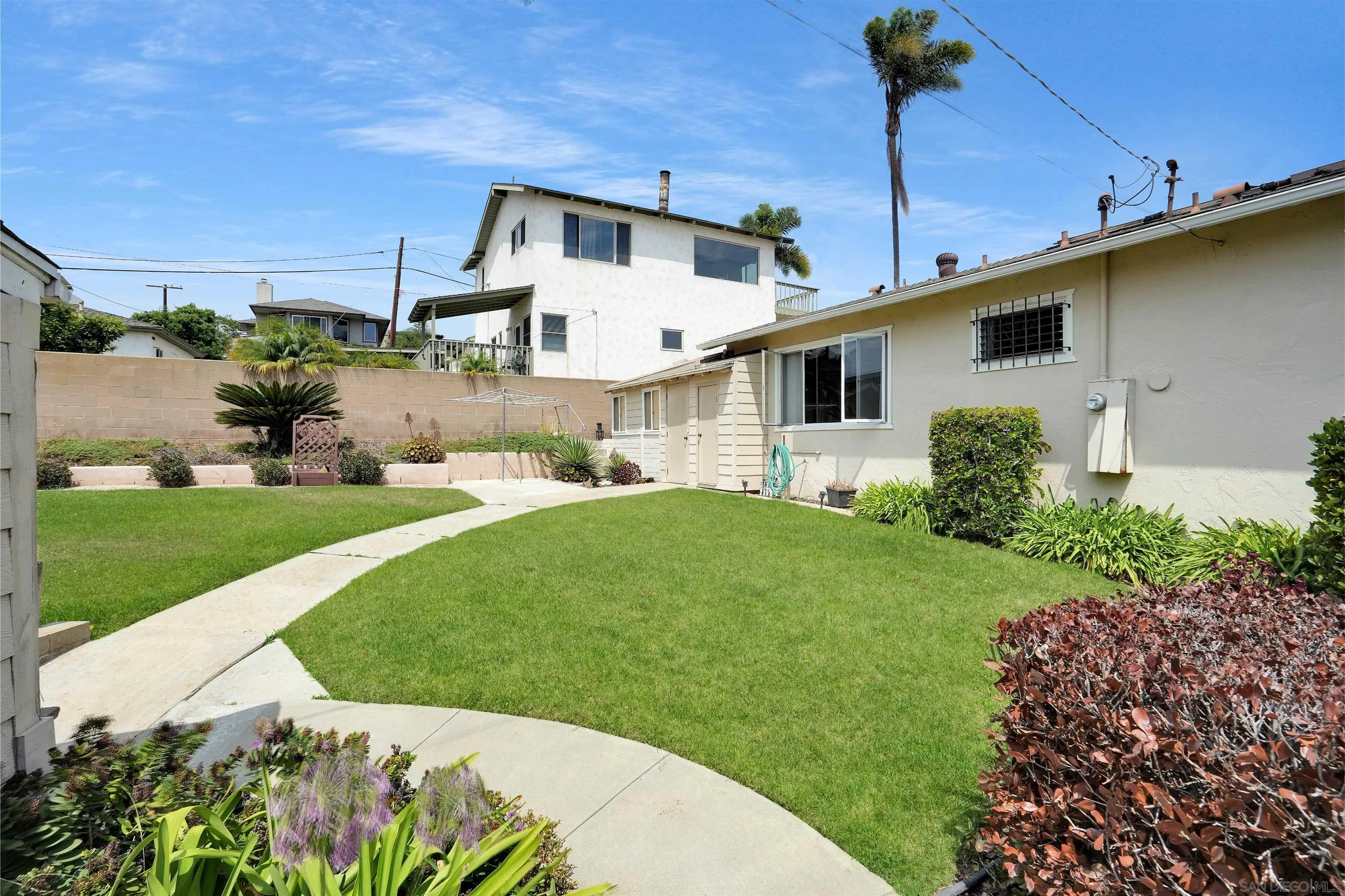 https://cdn.realtyfeed.com/cdn/127/250037229/86a3b08909320d3e916958a3a060f4d6.webp