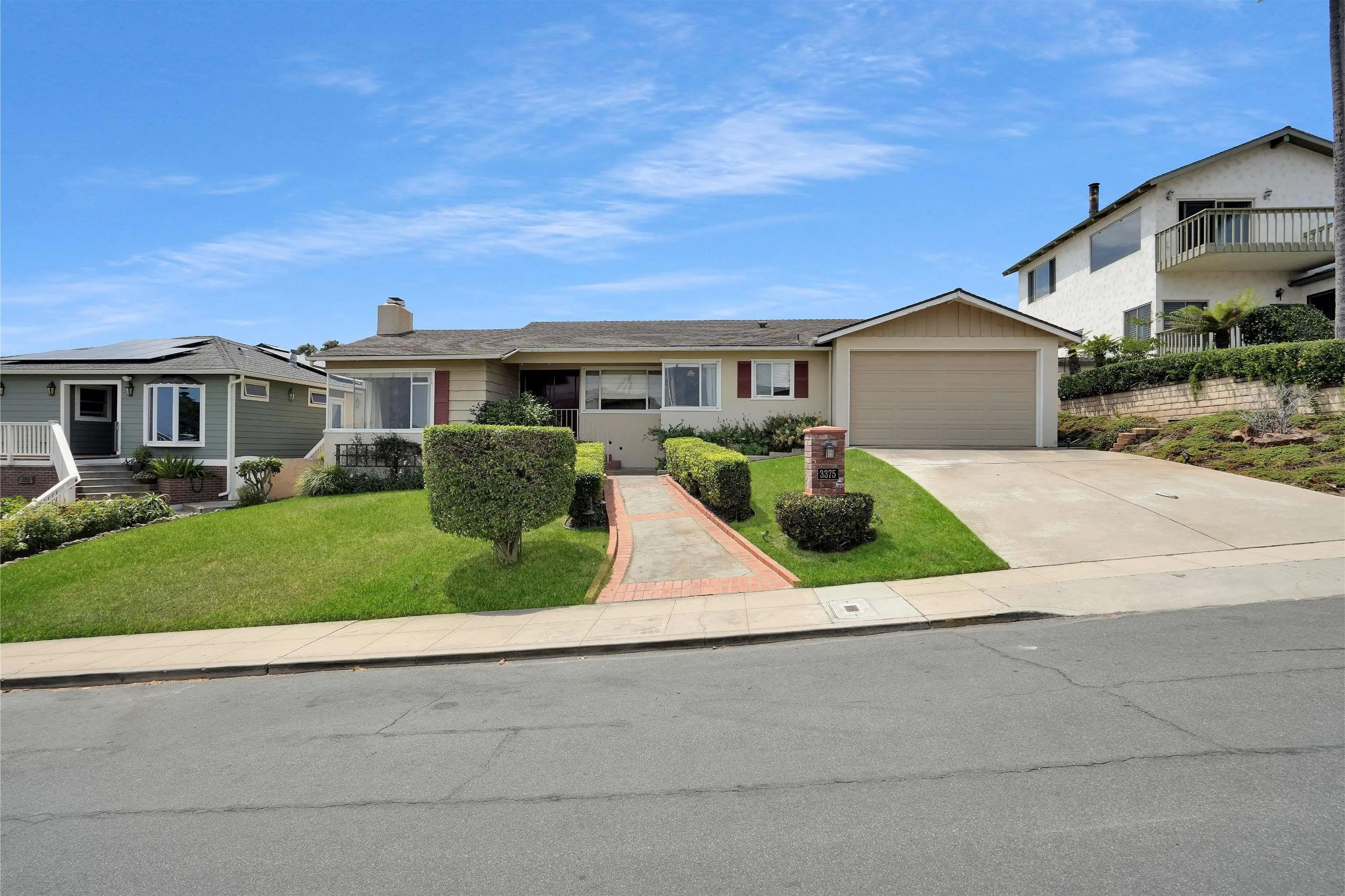 https://cdn.realtyfeed.com/cdn/127/250037229/db60ededb977f93e0a2c836ba0c6d425.webp
