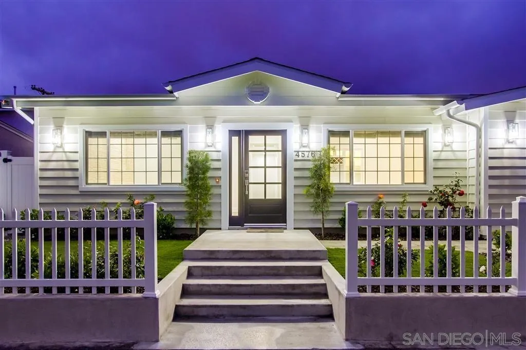 https://cdn.realtyfeed.com/cdn/127/250037230/2642caf5a9a8fe4582b2544e36a11f3f.webp