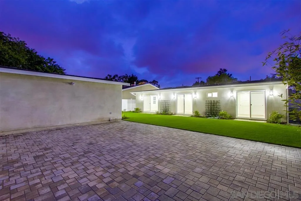 https://cdn.realtyfeed.com/cdn/127/250037230/af850e0a0fa33157d08302b69d599069.webp