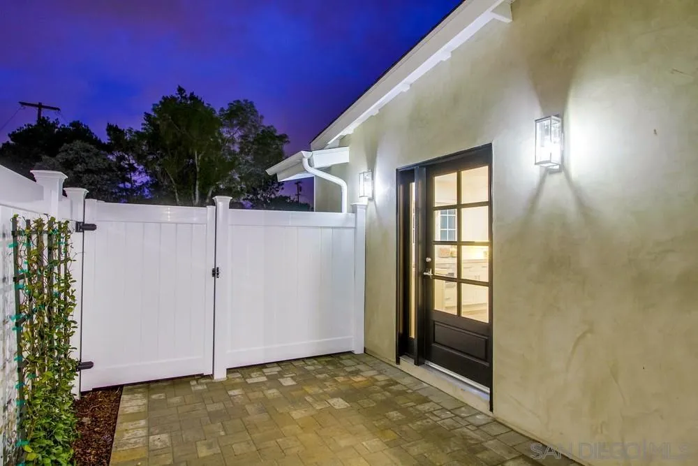https://cdn.realtyfeed.com/cdn/127/250037230/b76f6aa5e1e98acb2f80aedaef3fa0e8.webp