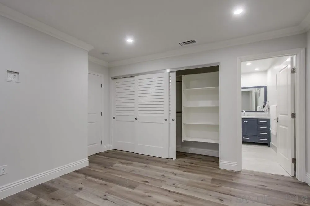 https://cdn.realtyfeed.com/cdn/127/250037230/dc5cf732b83ee8797cf913d8159de458.webp
