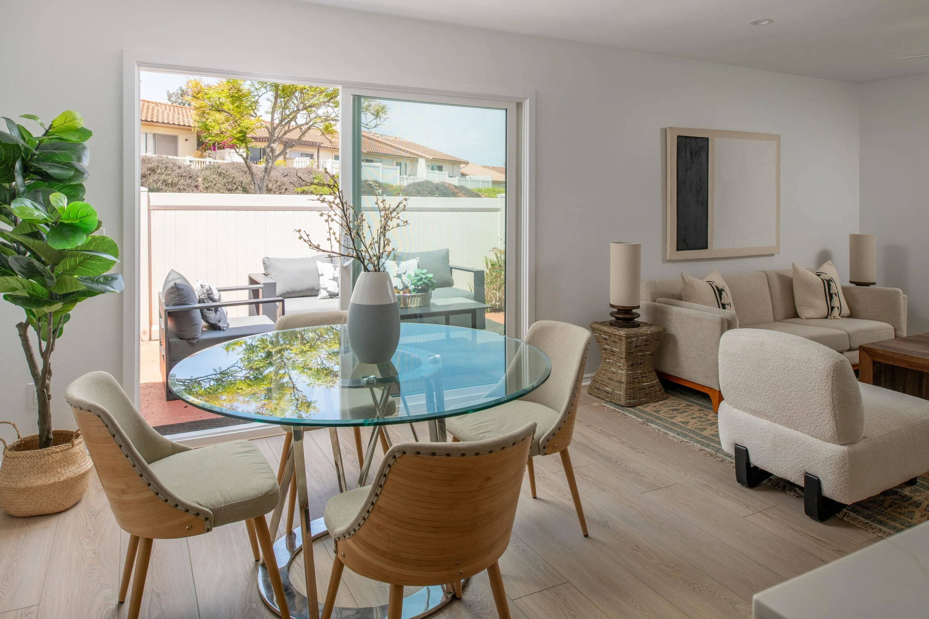 https://cdn.realtyfeed.com/cdn/127/250037231/4d680ee34b9255912575a8bb0a57e32c.webp