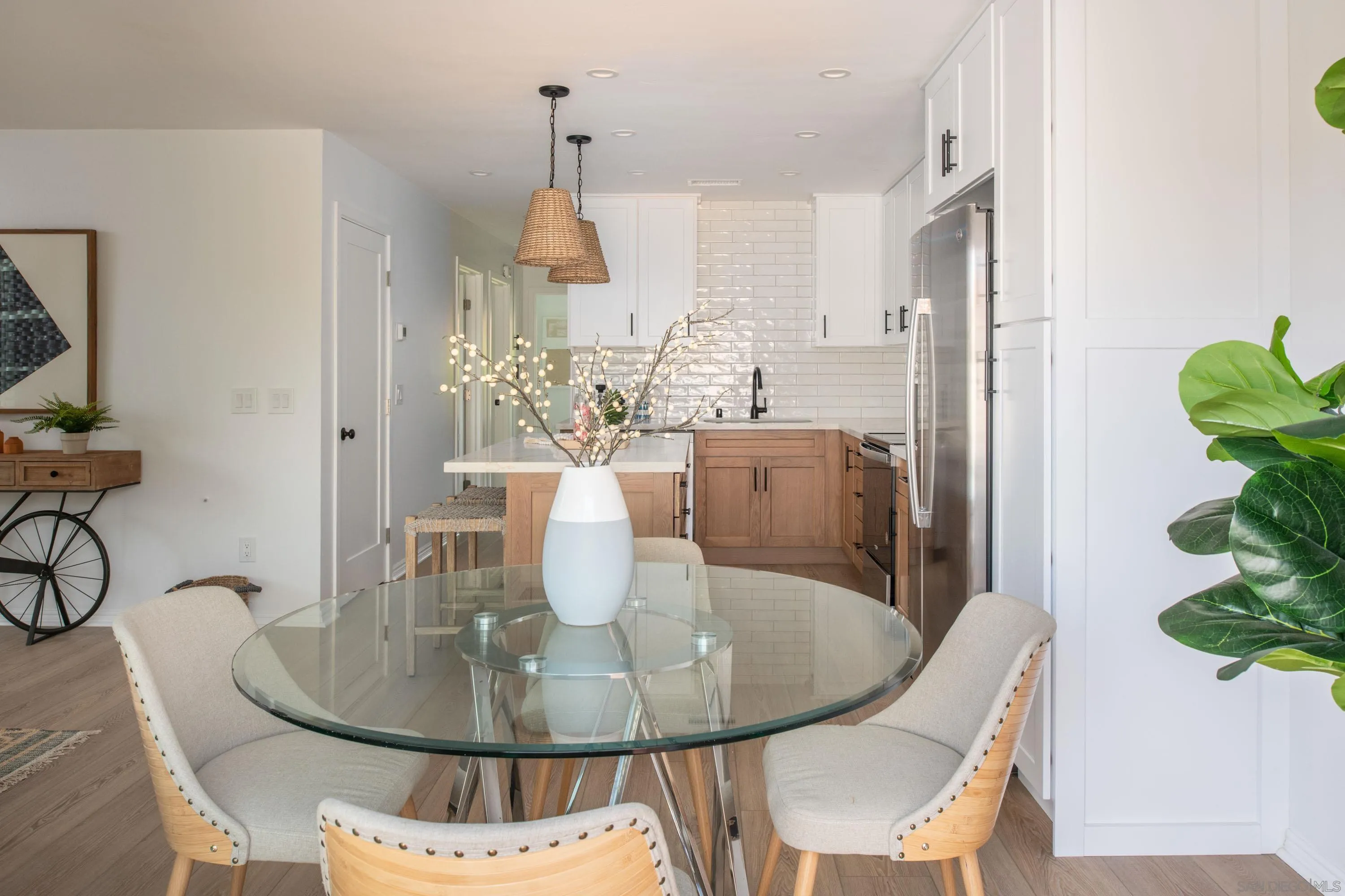 https://cdn.realtyfeed.com/cdn/127/250037231/50b4d4f44c87dd465d1f1cc28abb2d38.webp