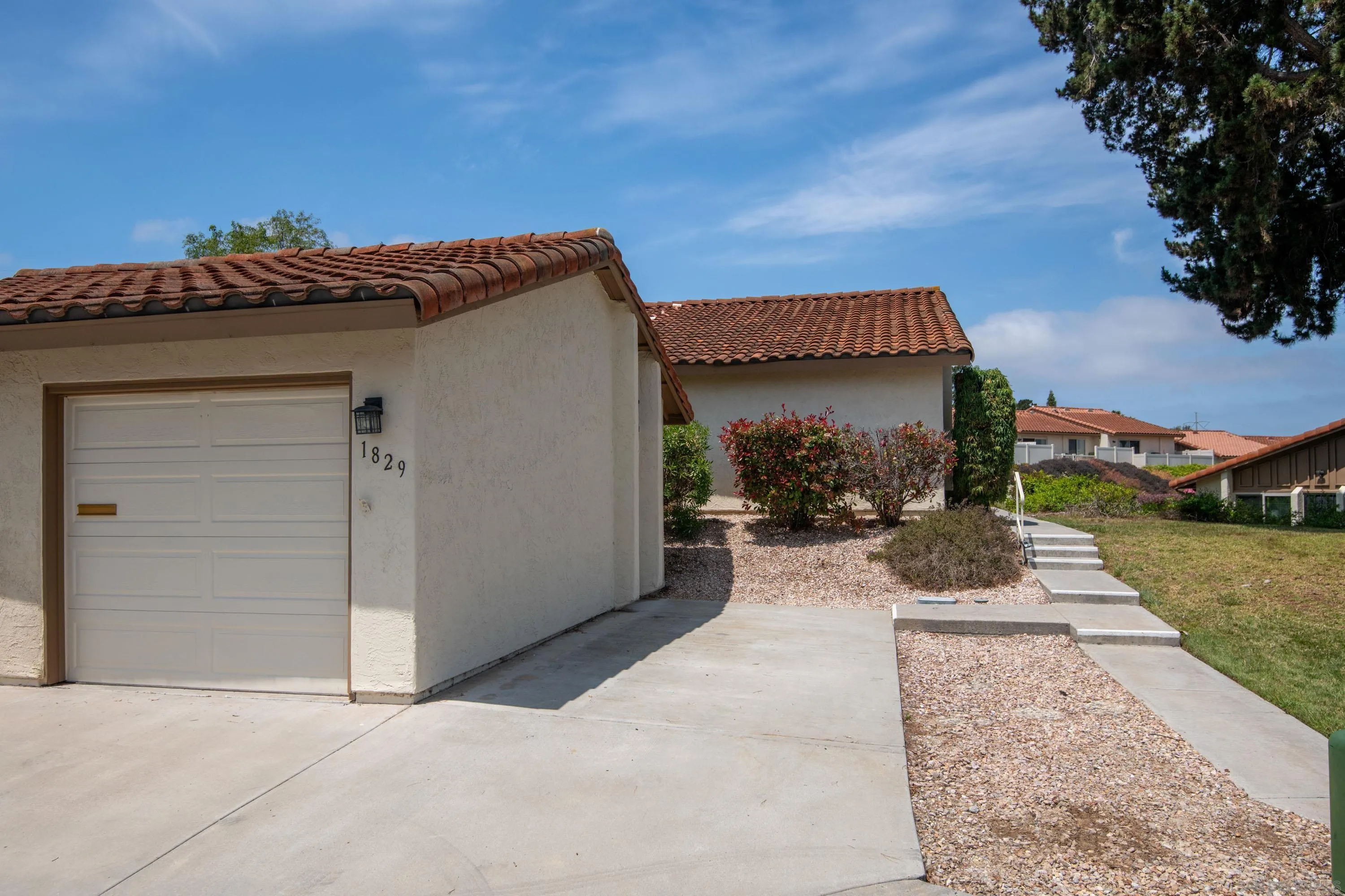 https://cdn.realtyfeed.com/cdn/127/250037231/6975fdd3731ccc87a821a1a8cea8846f.webp