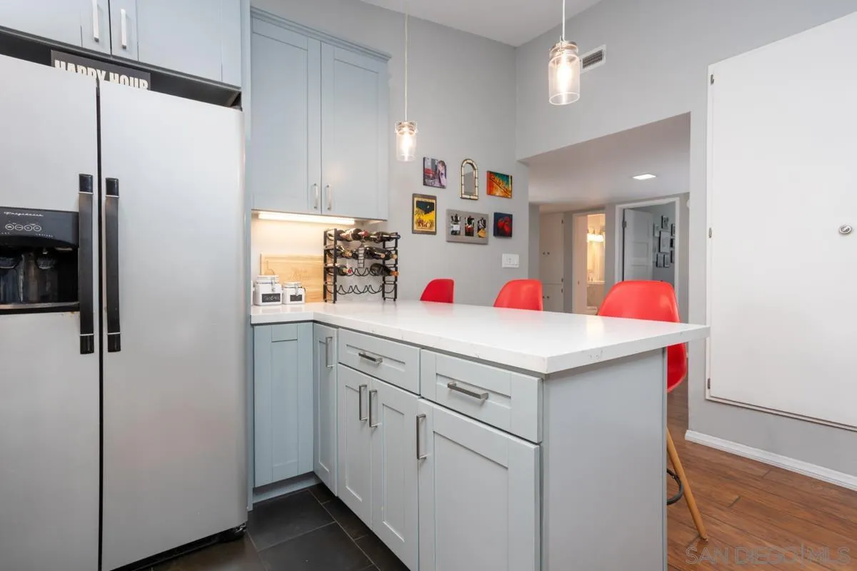 https://cdn.realtyfeed.com/cdn/127/250037236/33ce1e809e938d646eb9f45e4e300735.webp