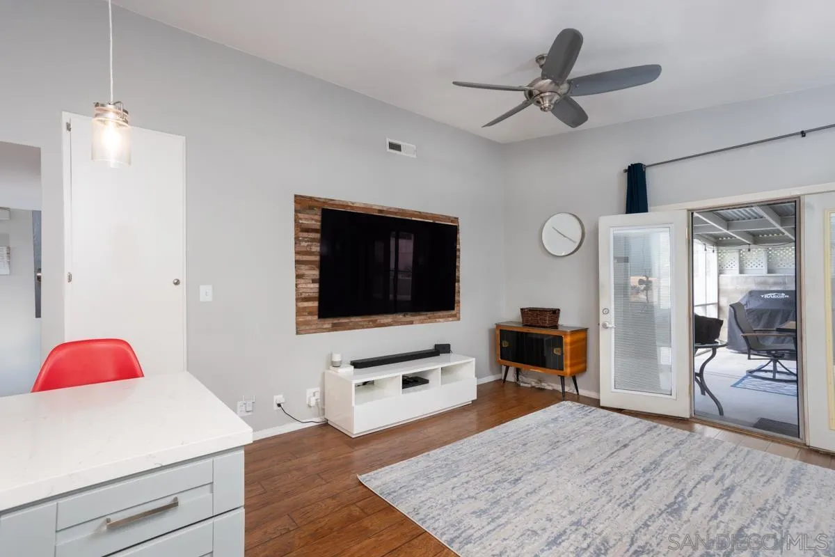 https://cdn.realtyfeed.com/cdn/127/250037236/bc859bbd813f0af73b861d34ef8145cb.webp