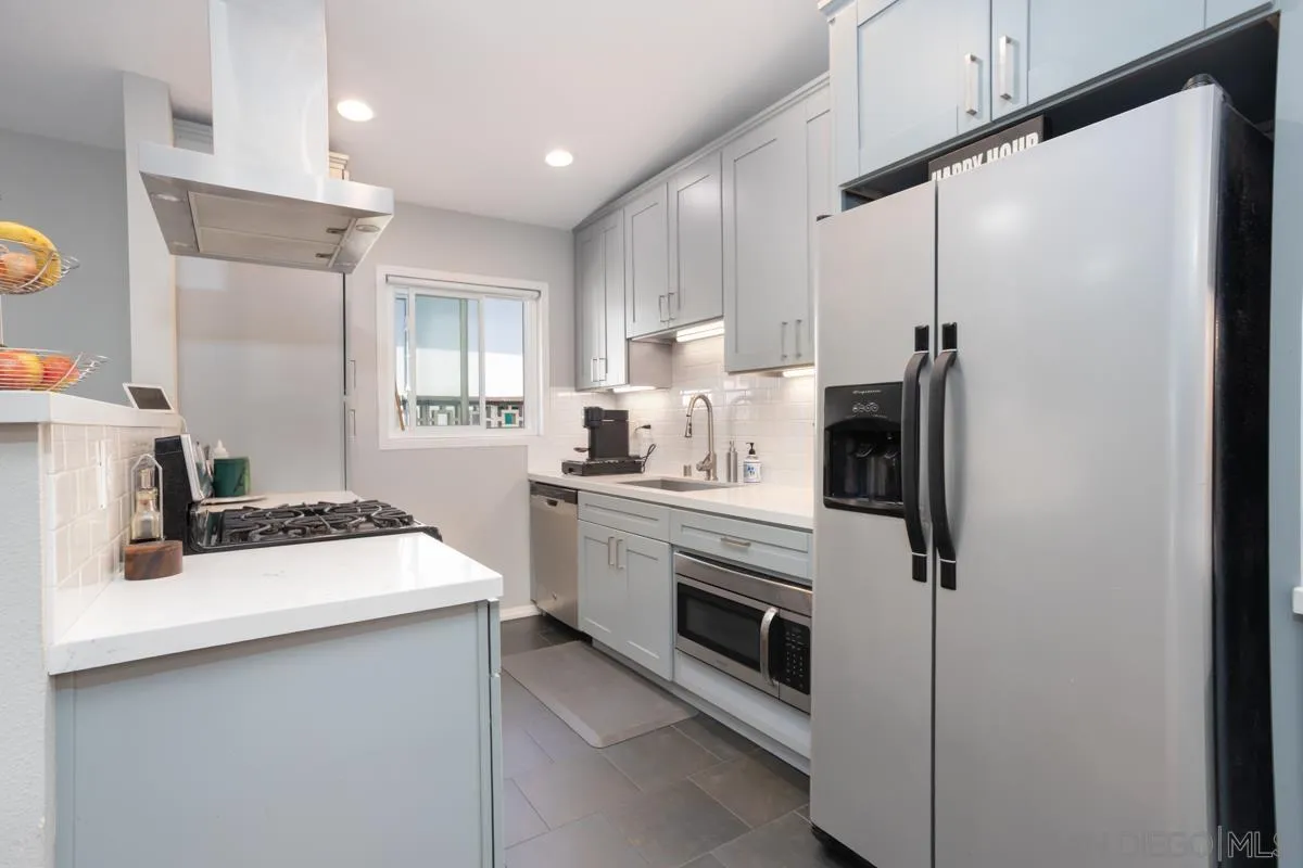 https://cdn.realtyfeed.com/cdn/127/250037236/dfd0f3ea077049d245641f87bee1a57e.webp