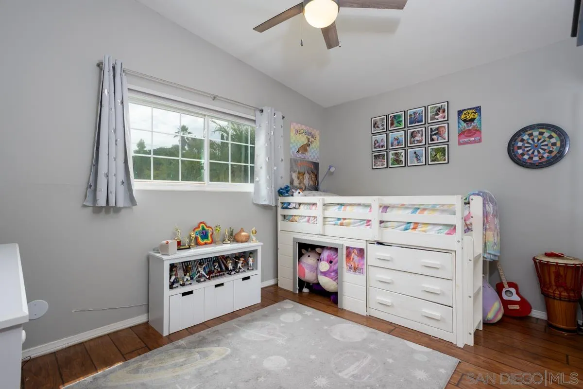 https://cdn.realtyfeed.com/cdn/127/250037236/fad35b8d4437069adf70e632e26d16b2.webp