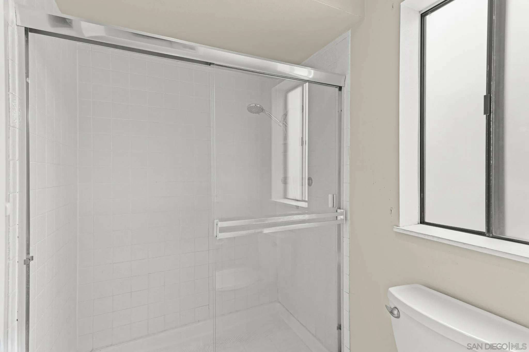 https://cdn.realtyfeed.com/cdn/127/250037240/dd2e70b8f8276ee25ad8b61ef9f7ec75.webp