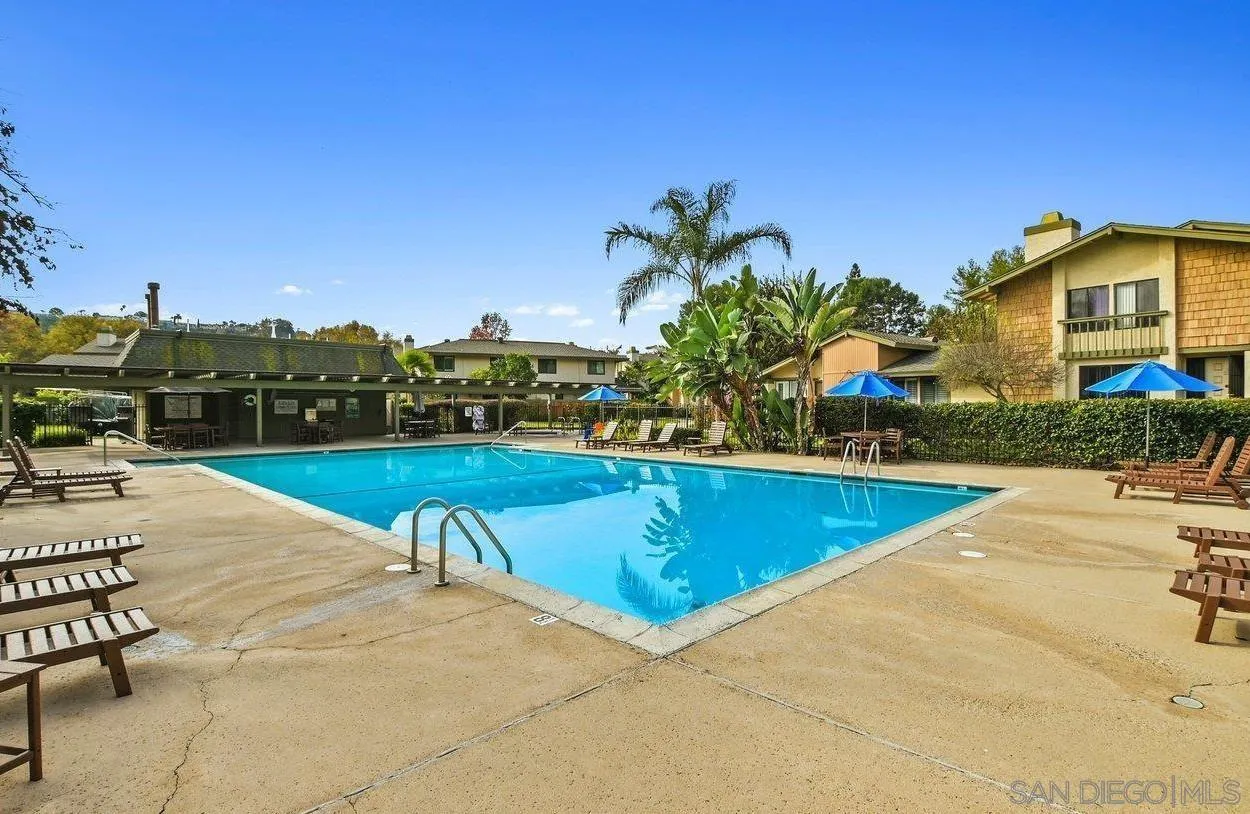 Photo #4: 250037241 Listing 