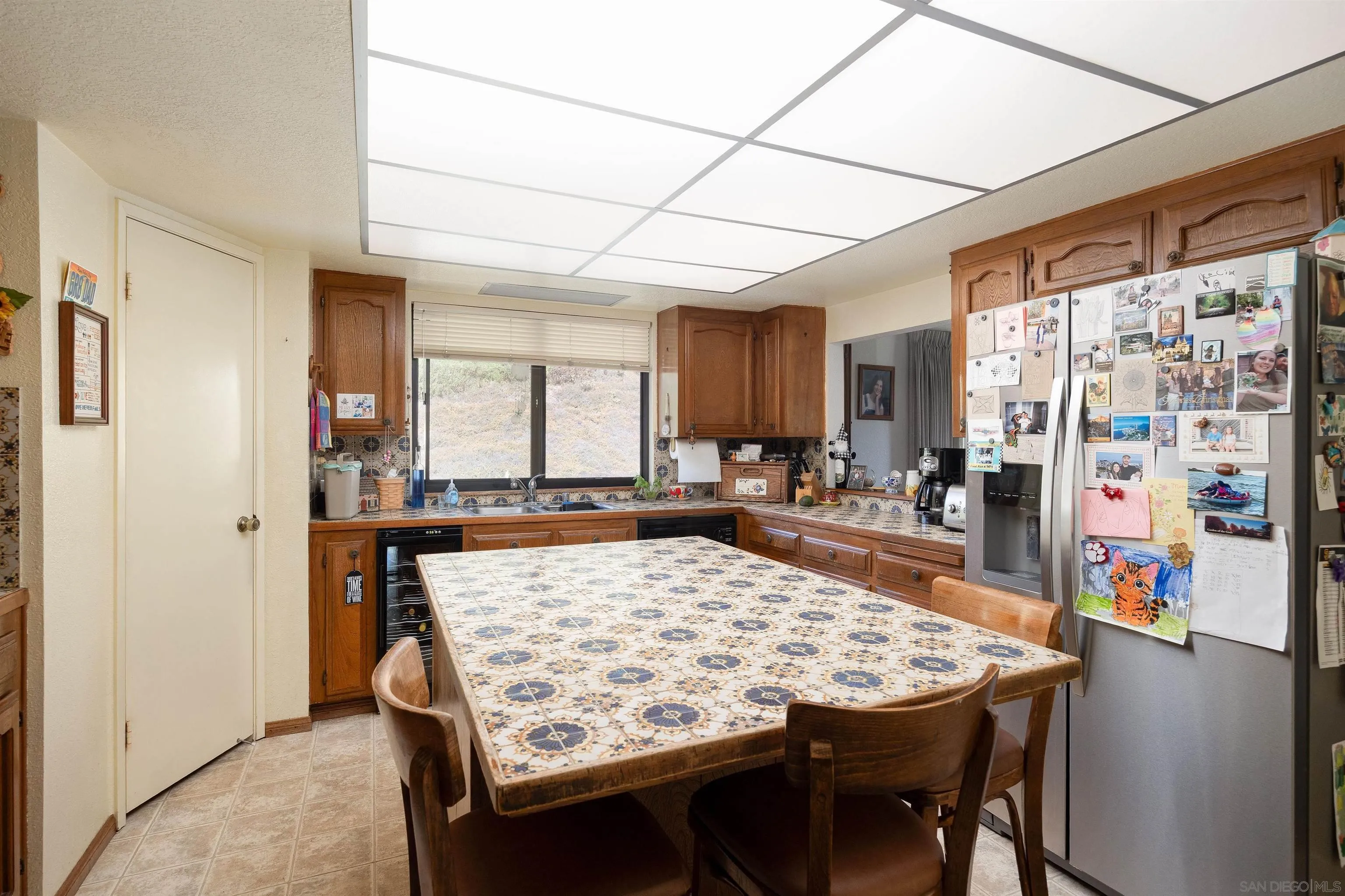 https://cdn.realtyfeed.com/cdn/127/250037244/0ba48d672e61501e2ed06f21b3b06bf5.webp