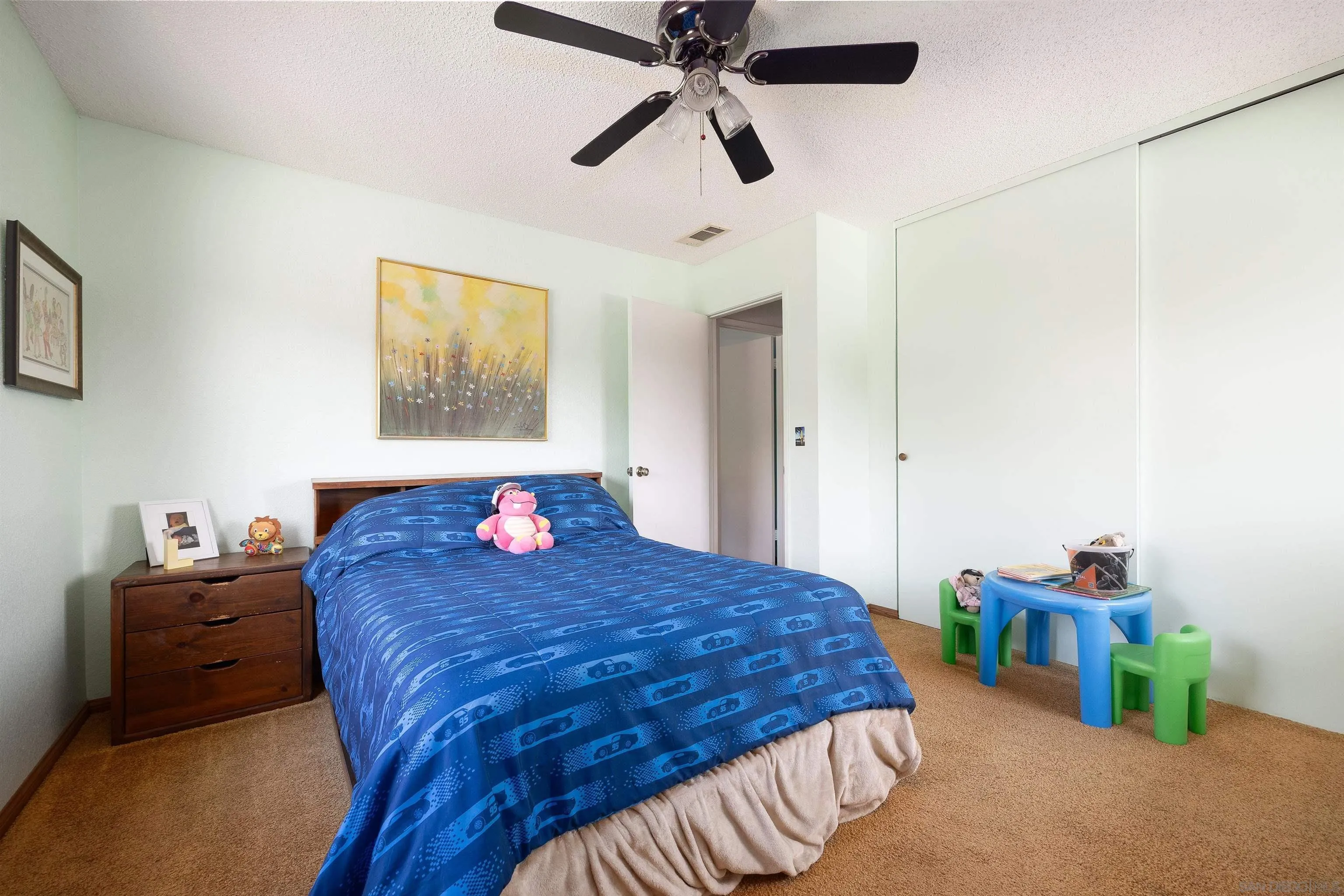 https://cdn.realtyfeed.com/cdn/127/250037244/0d2a5f034c13458115989bb2be67ee68.webp