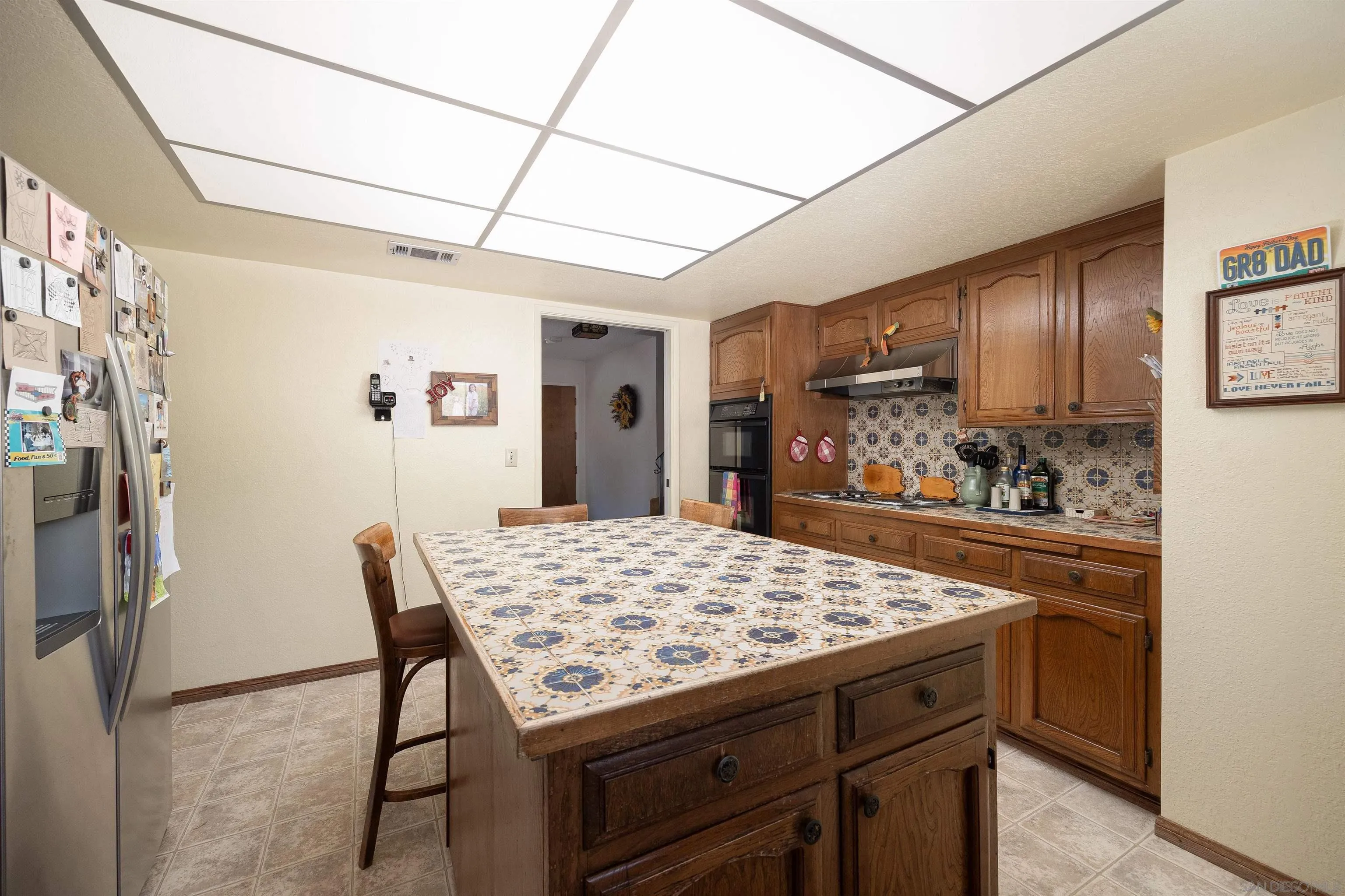 https://cdn.realtyfeed.com/cdn/127/250037244/a76735dd9d9a1342d78039fce309ae3d.webp