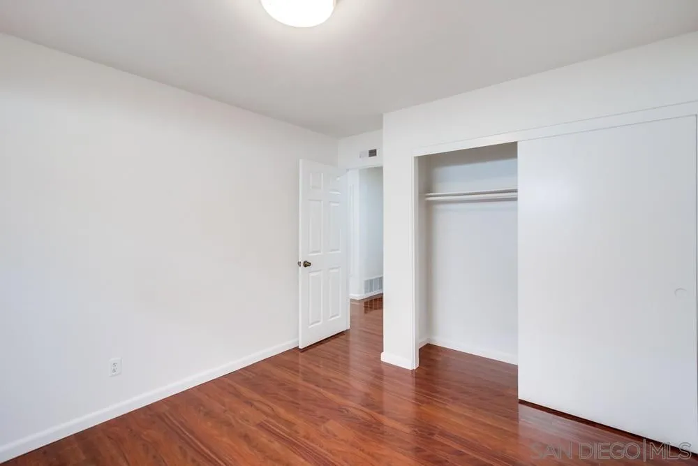 https://cdn.realtyfeed.com/cdn/127/250037246/675d834ba057f8aa1b0c0835db08a9e7.webp
