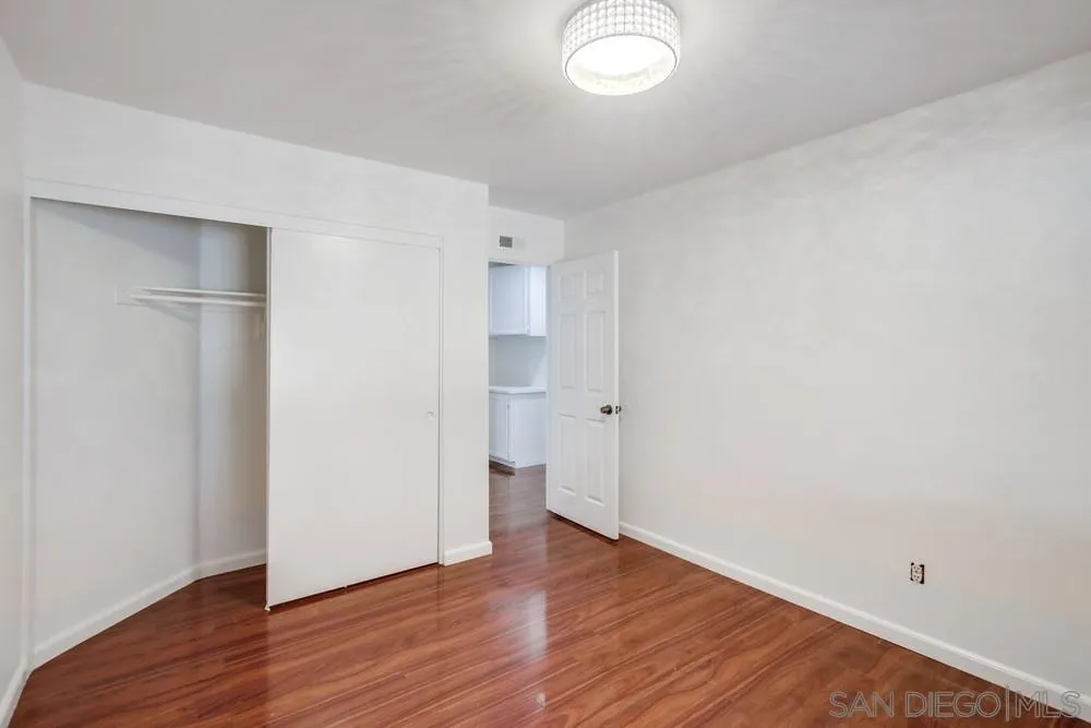 https://cdn.realtyfeed.com/cdn/127/250037246/680da6acb0ebde444569e4999e65d0ad.webp