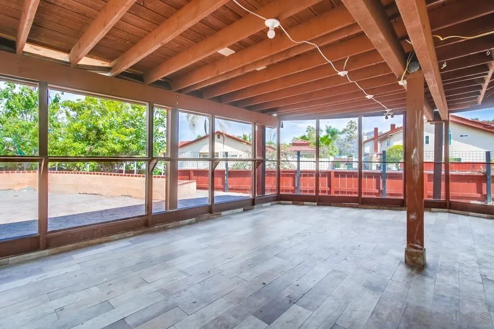 https://cdn.realtyfeed.com/cdn/127/250037246/8965aa9af5639f9f2daa5532997b2273.webp