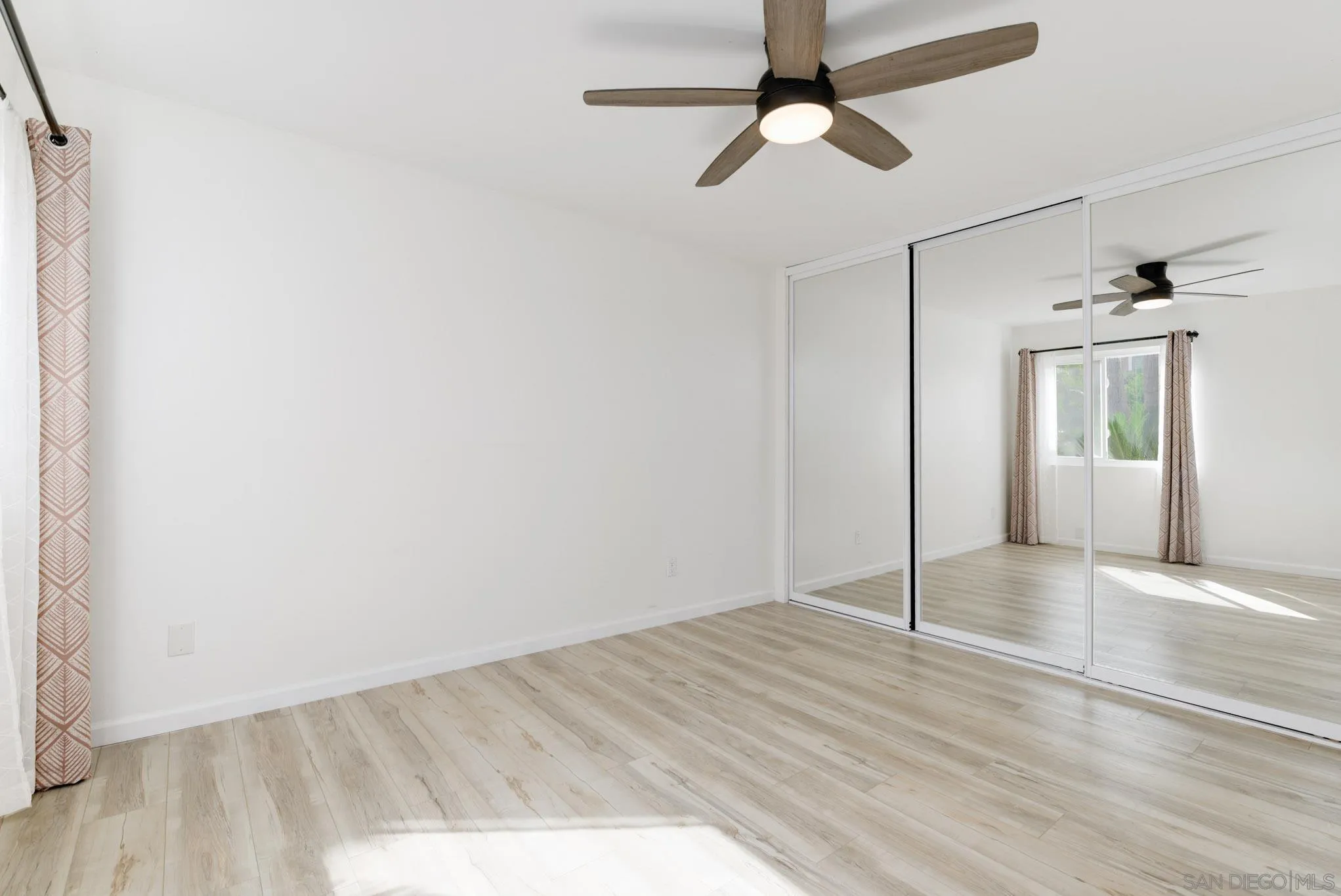 https://cdn.realtyfeed.com/cdn/127/250037249/913544420a925a75f4b05069cf6ebd62.webp