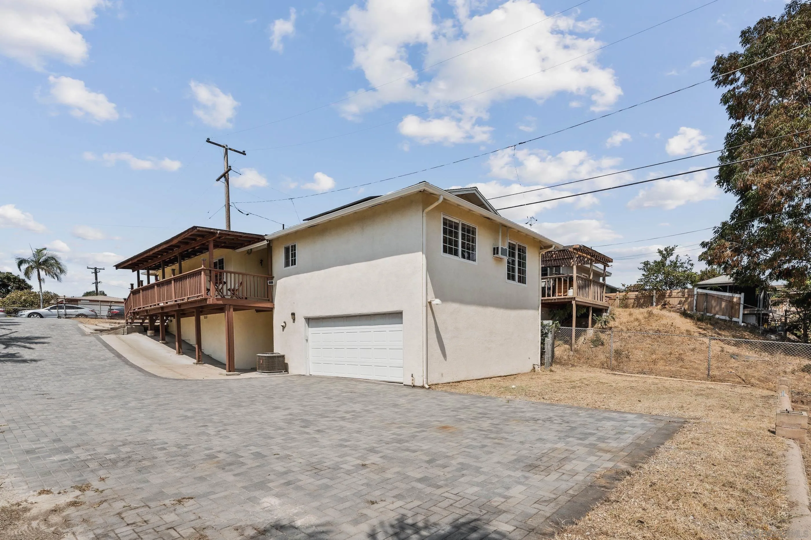 https://cdn.realtyfeed.com/cdn/127/250037250/73d853a026975ef5db032c4def312f83.webp