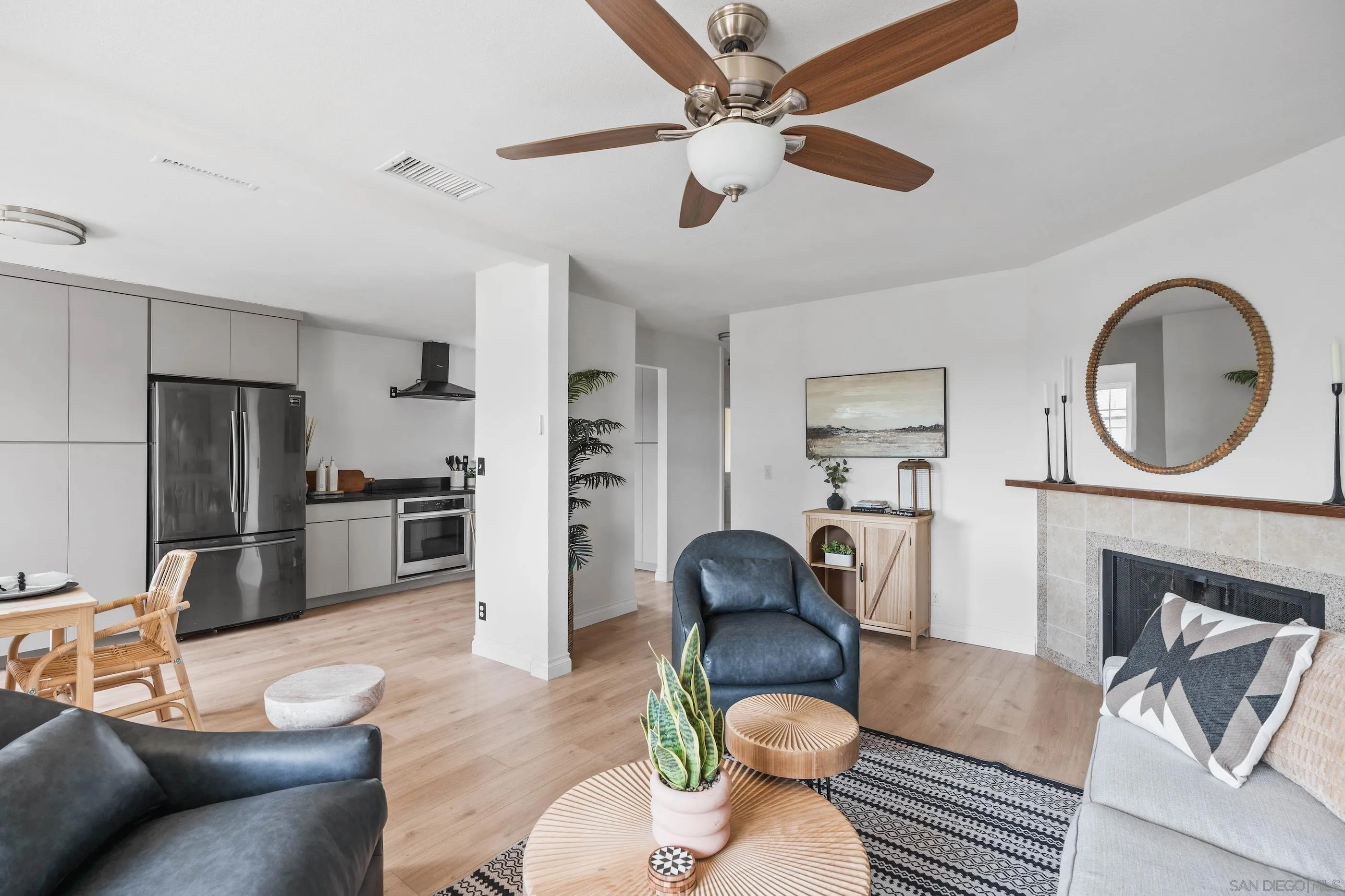 https://cdn.realtyfeed.com/cdn/127/250037250/a174f35d5aaa8dd708252b9c18e43c93.webp