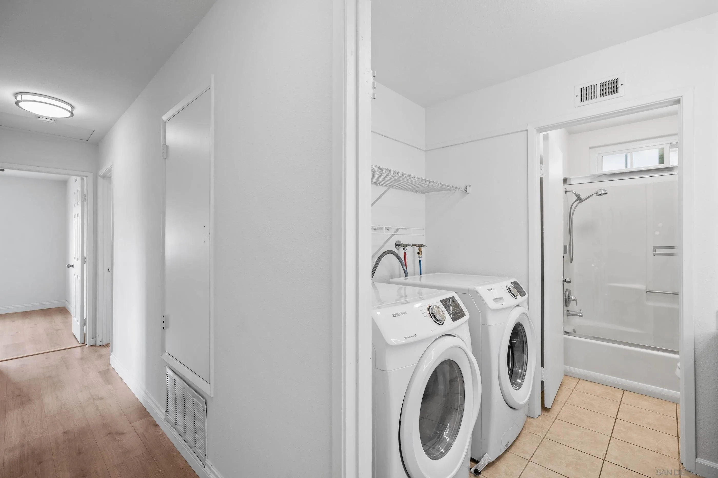https://cdn.realtyfeed.com/cdn/127/250037250/d3db132241b6b2633c9f699ec3b8d009.webp
