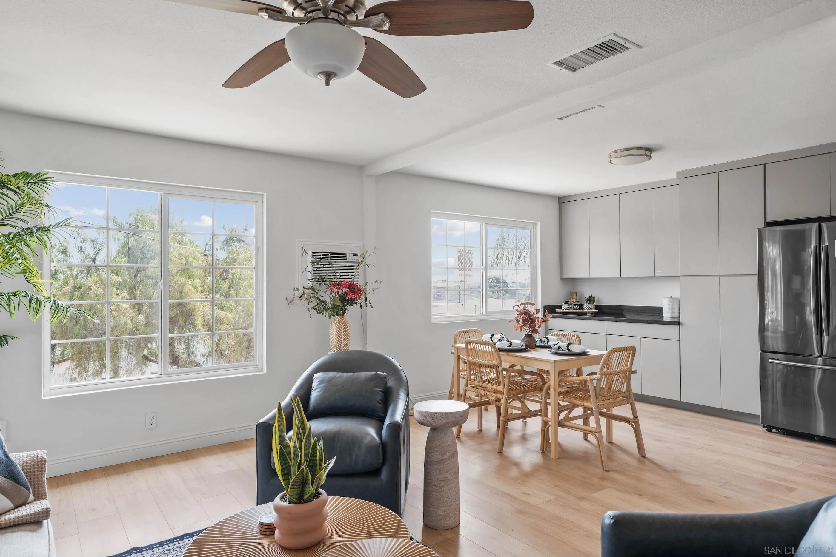 https://cdn.realtyfeed.com/cdn/127/250037250/ea6558d6e0e68e32e850ea0266de0750.webp