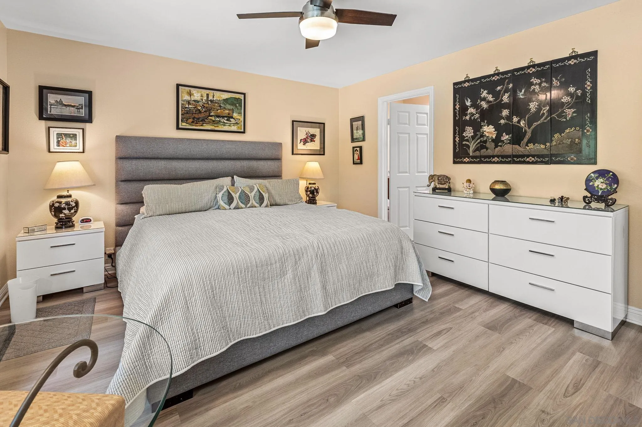 https://cdn.realtyfeed.com/cdn/127/250037255/355545fd5ab902d6d22198a74146c5bd.webp